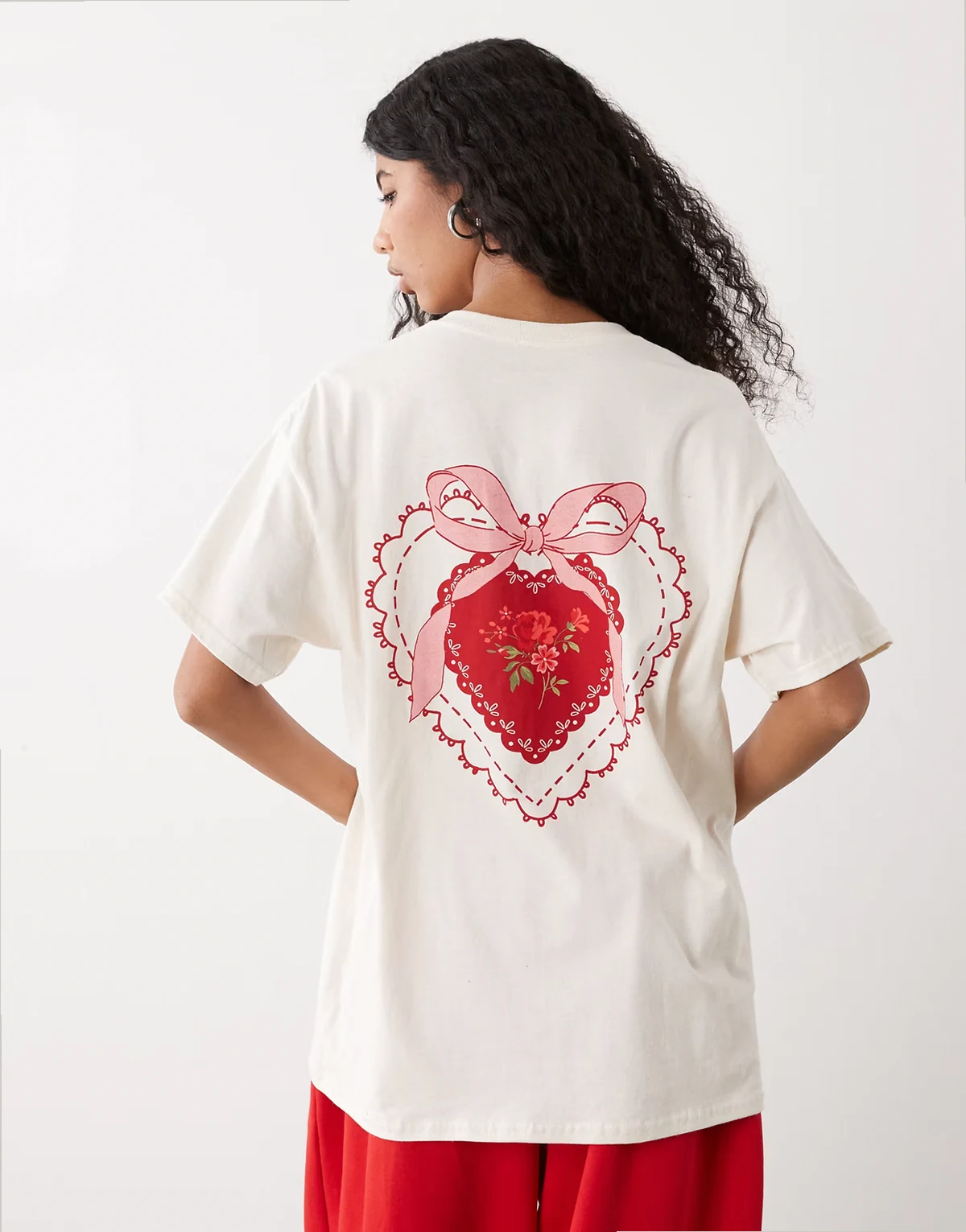 – Oversize-T-Shirt in Cremeweiß mit Herz-Print