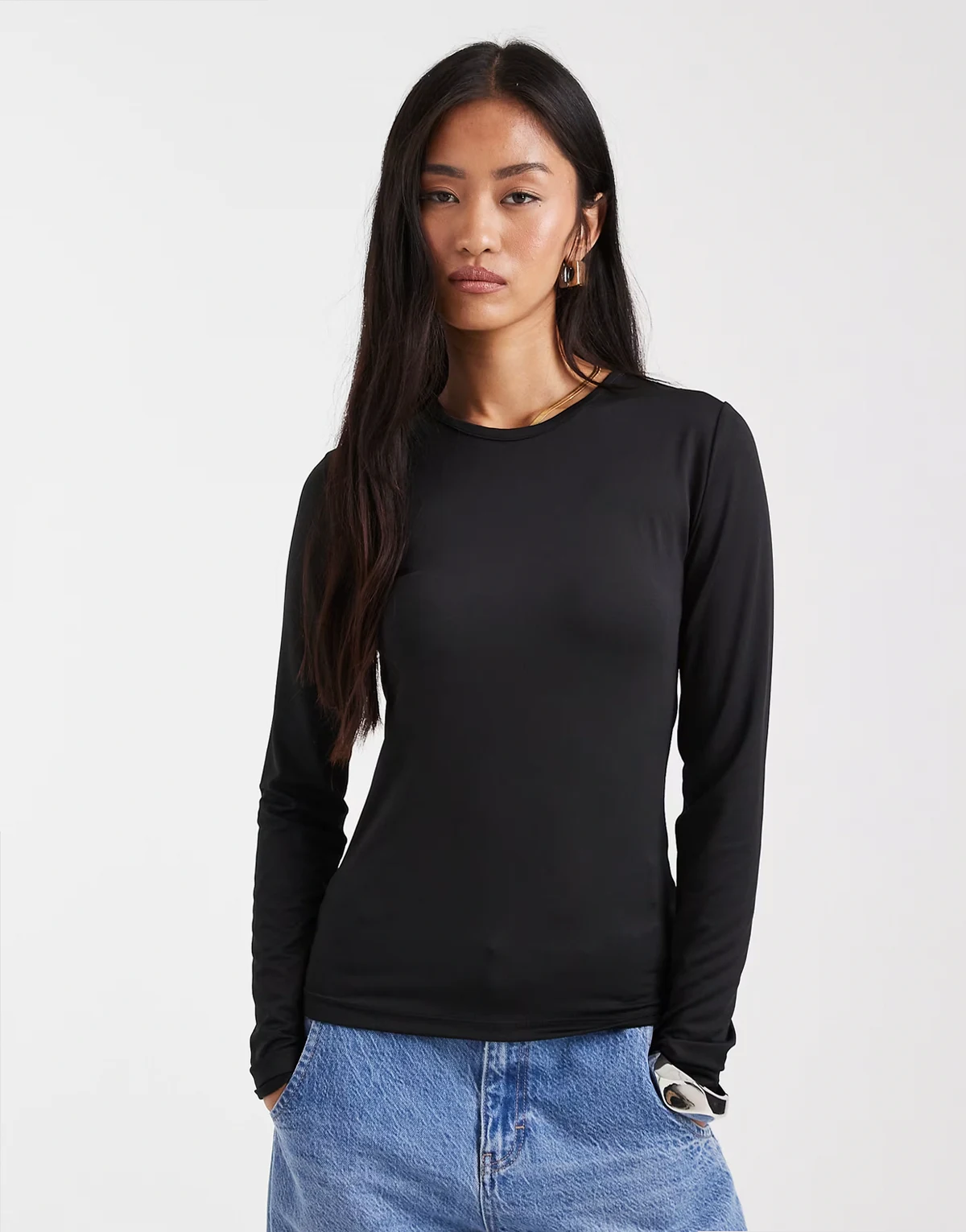 round neck long sleeve jersey top in black