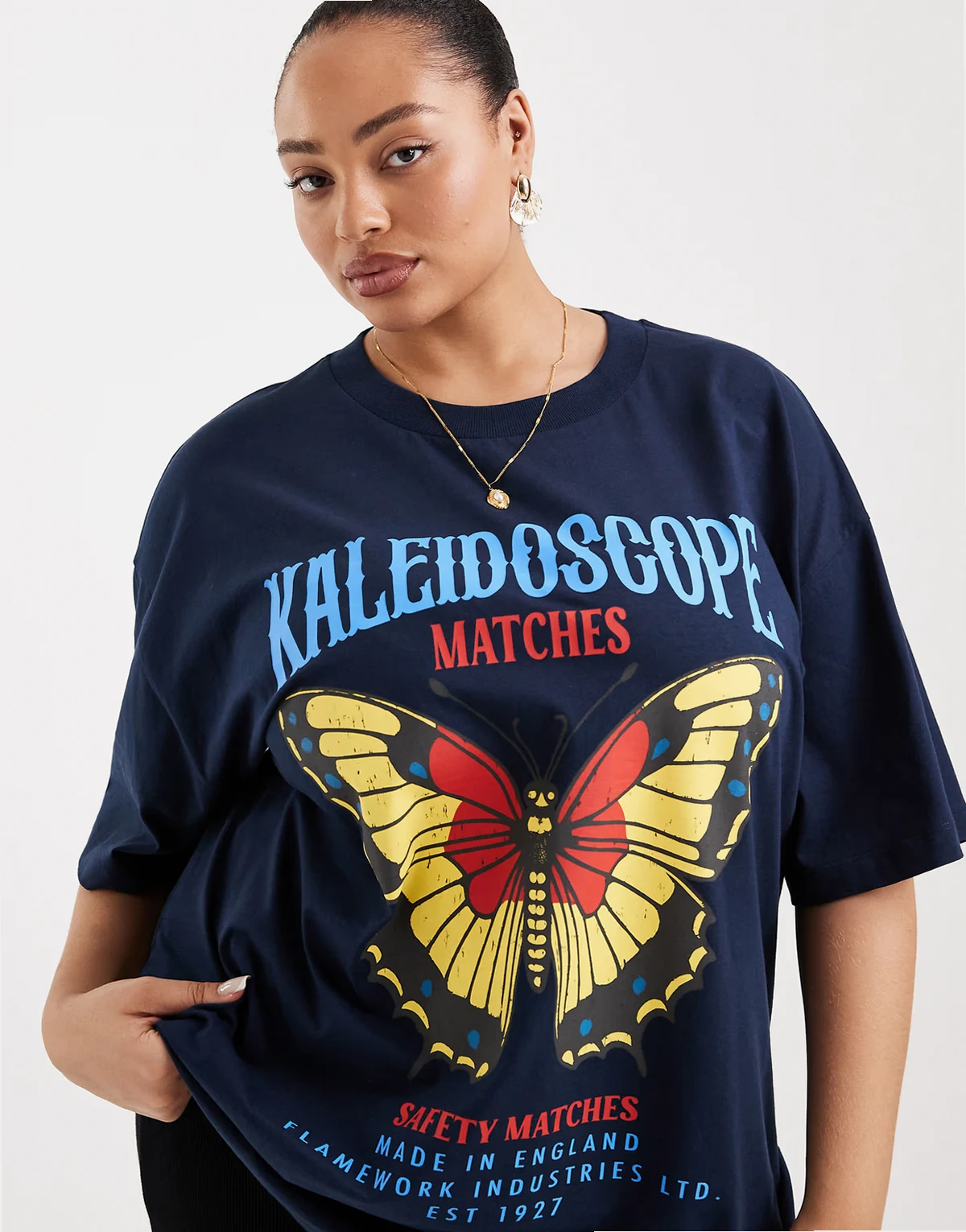 ASOS DESIGN Curve – Granatowy T-shirt oversize z grafiką i napisem Kaleidoscope