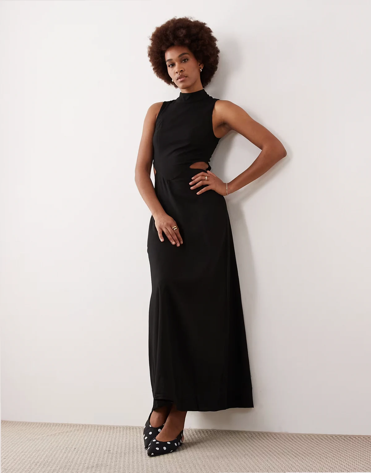 ASOS DESIGN Tall – Czarna sukienka midaxi z domieszką lnu z zabudowanym dekoltem i wycięciem w talii