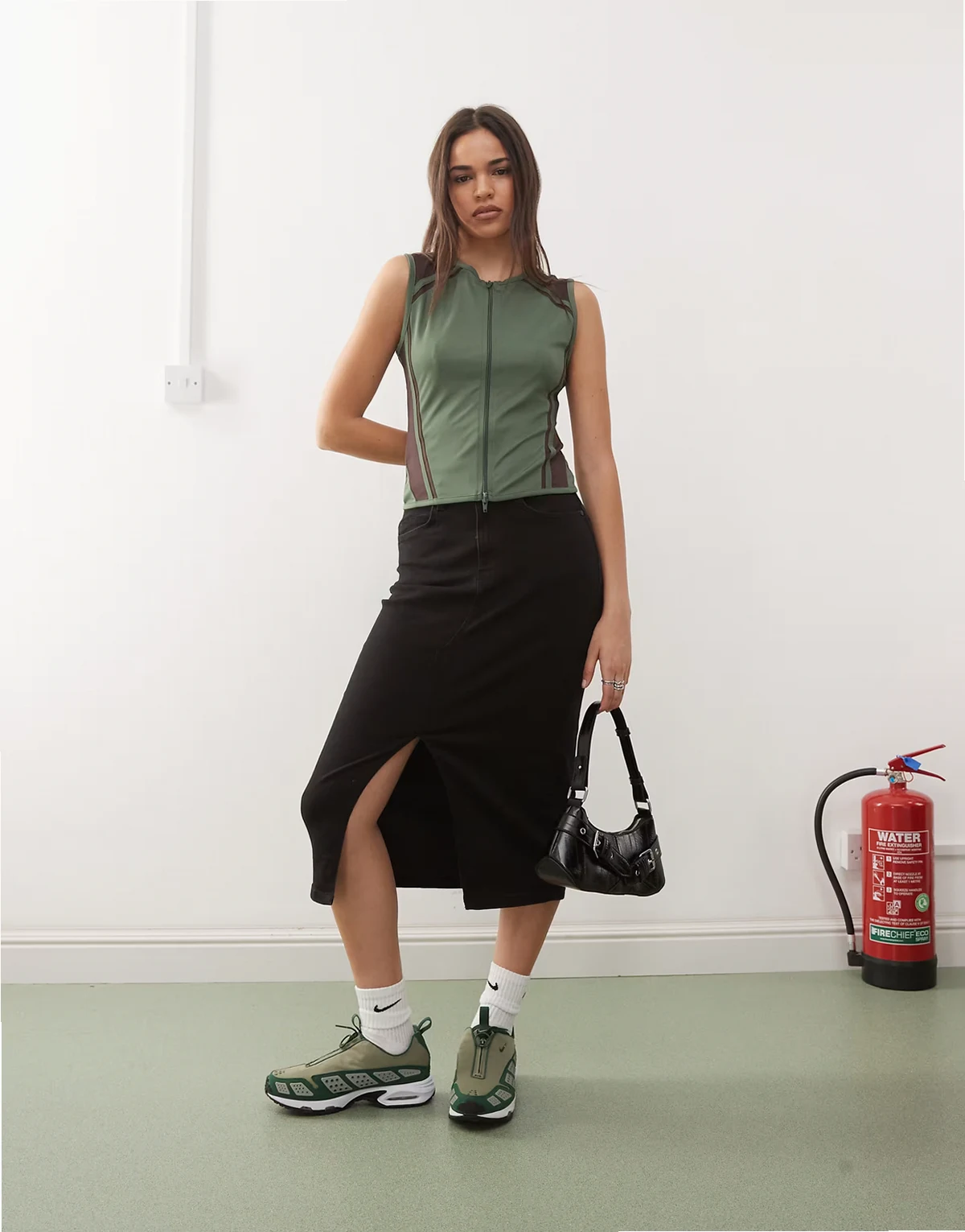 – Midi-Jeansrock in Schwarz