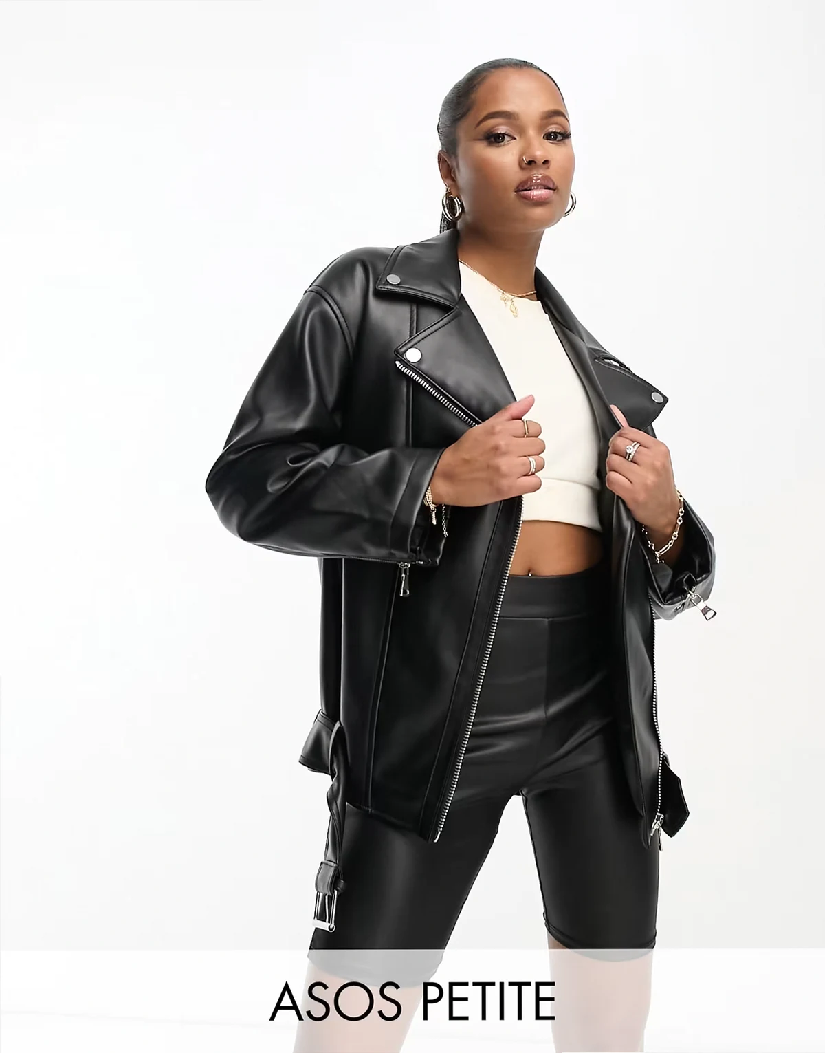 ASOS DESIGN Petite – Oversized Longline-Bikerjacke aus Kunstleder in Schwarz