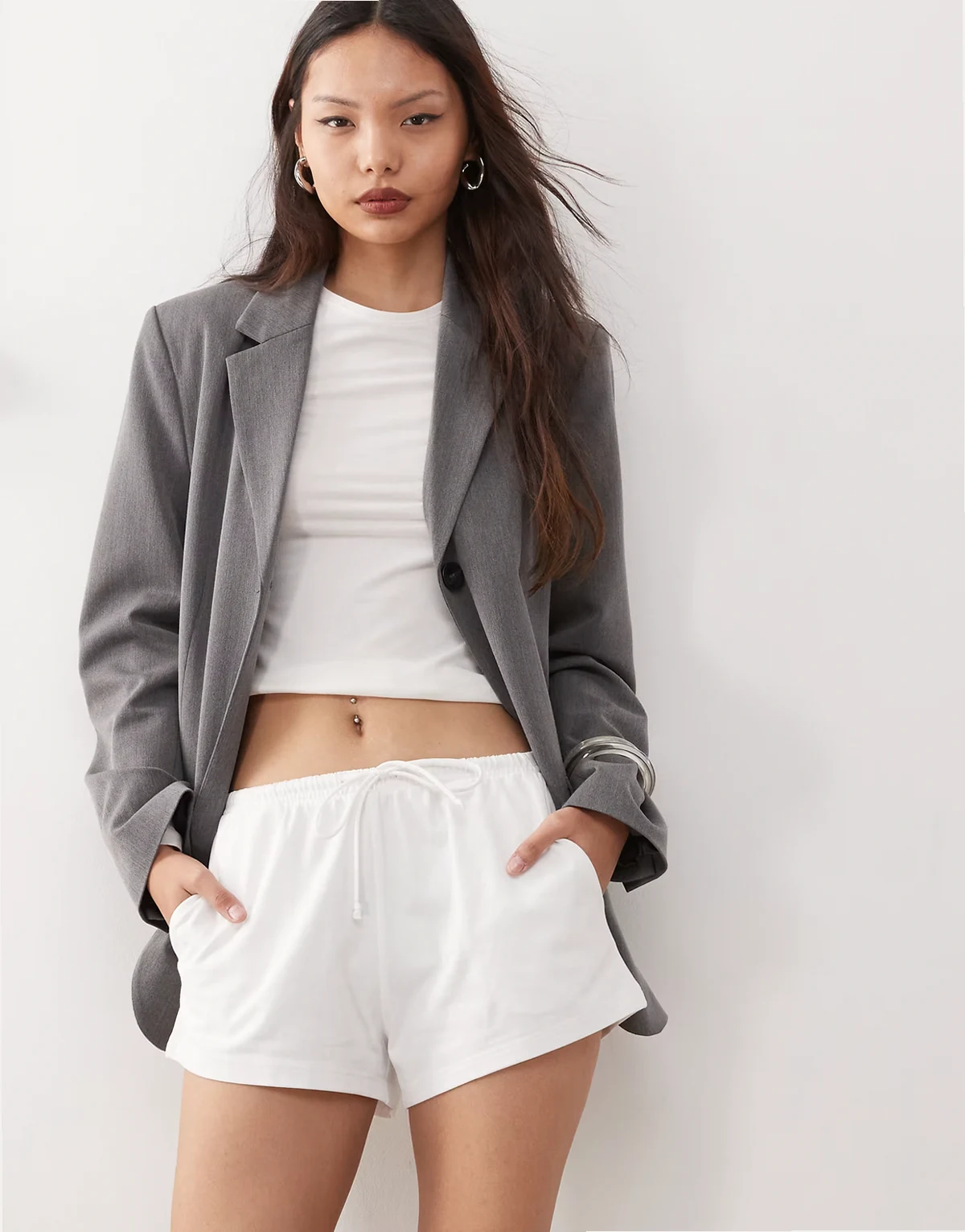 – Knappe Jersey-Shorts in Weiß