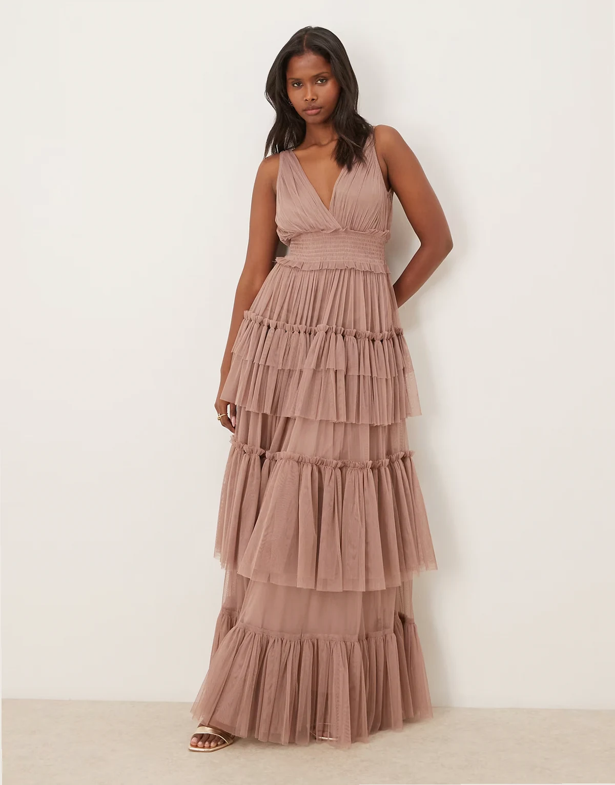 Bridesmaid tulle sleeveless plunge neck tiered maxi dress in taupe
