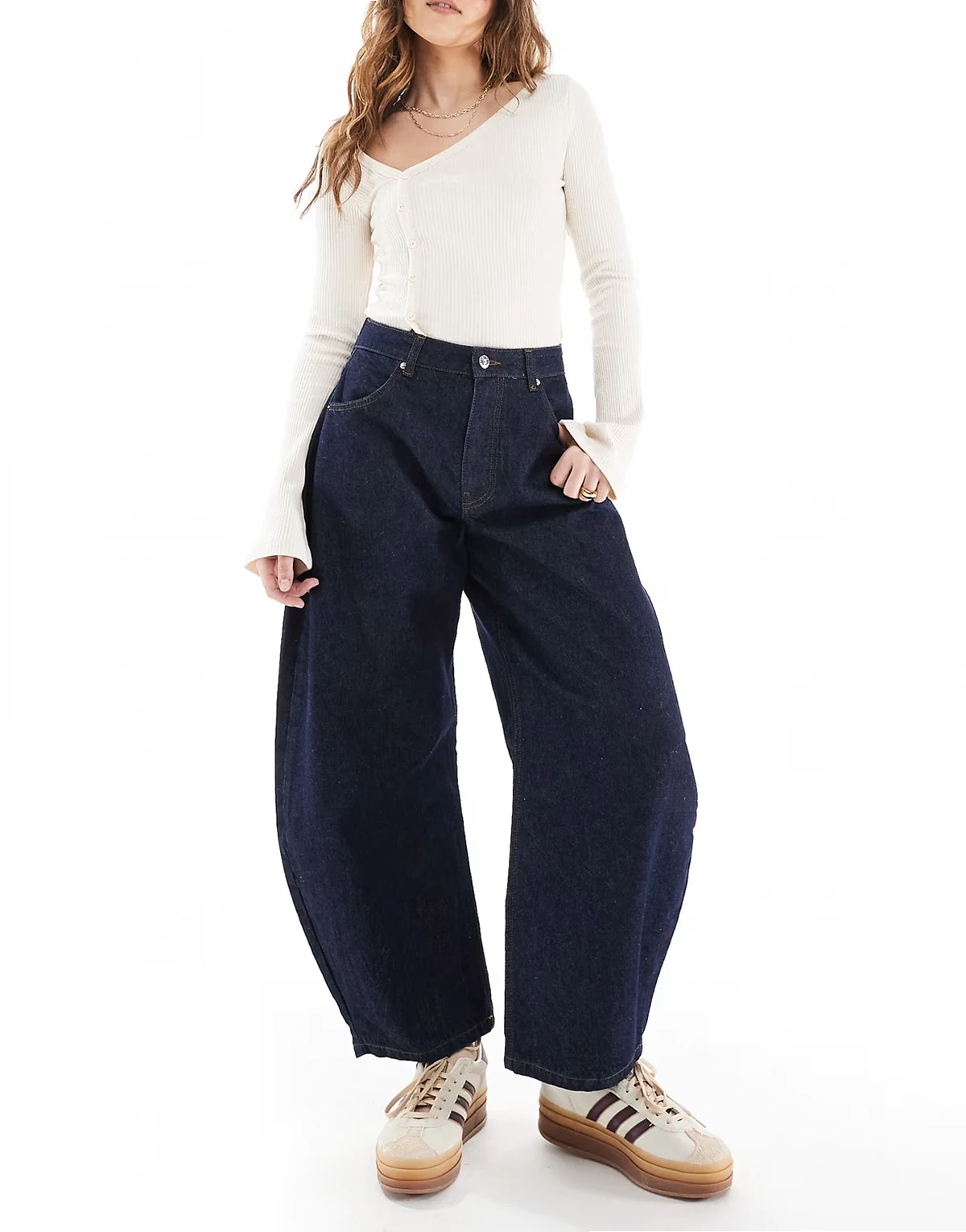 – Barrel-Jeans in Mittelblau