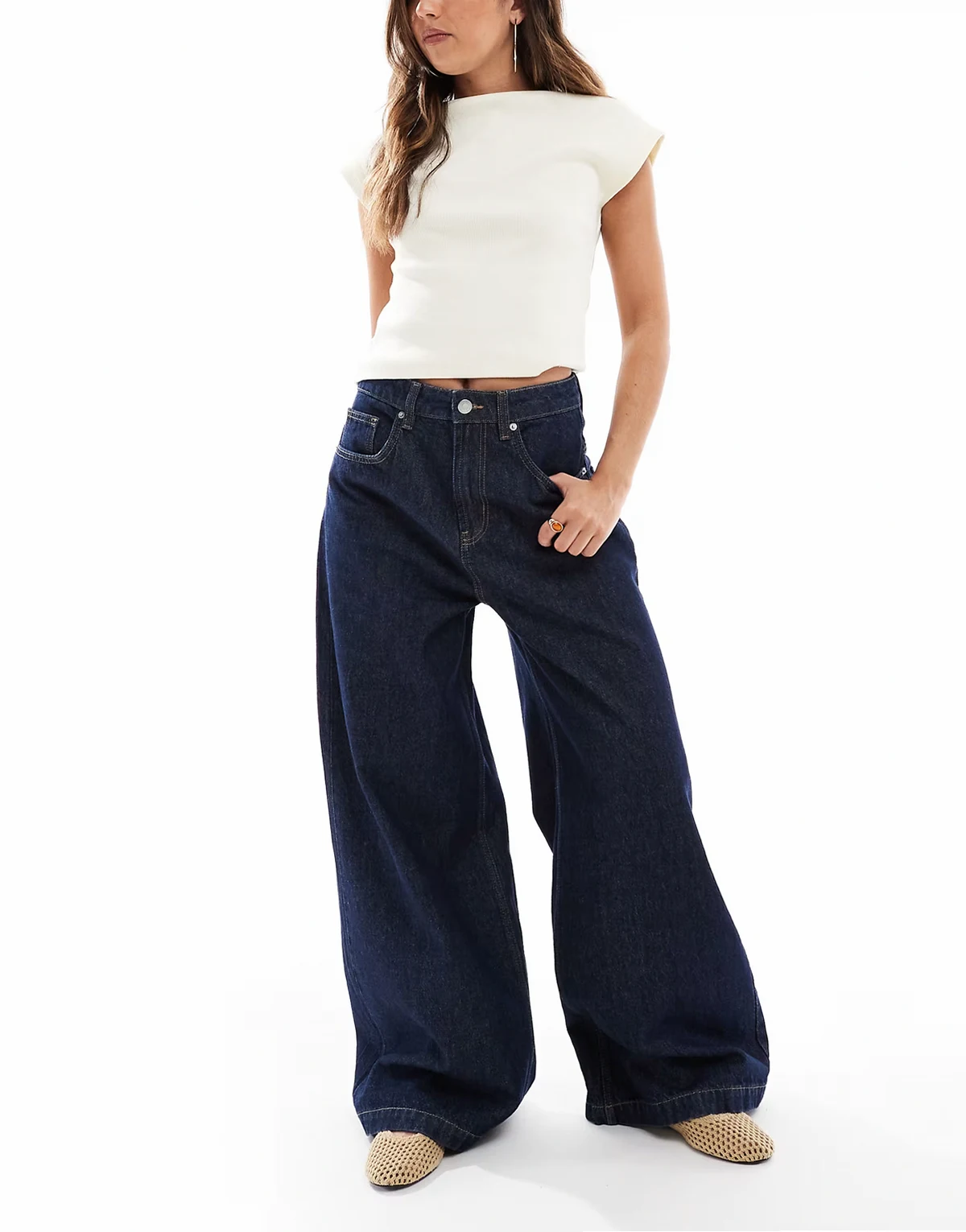 – 91 – Szerokie niebieskie jeansy