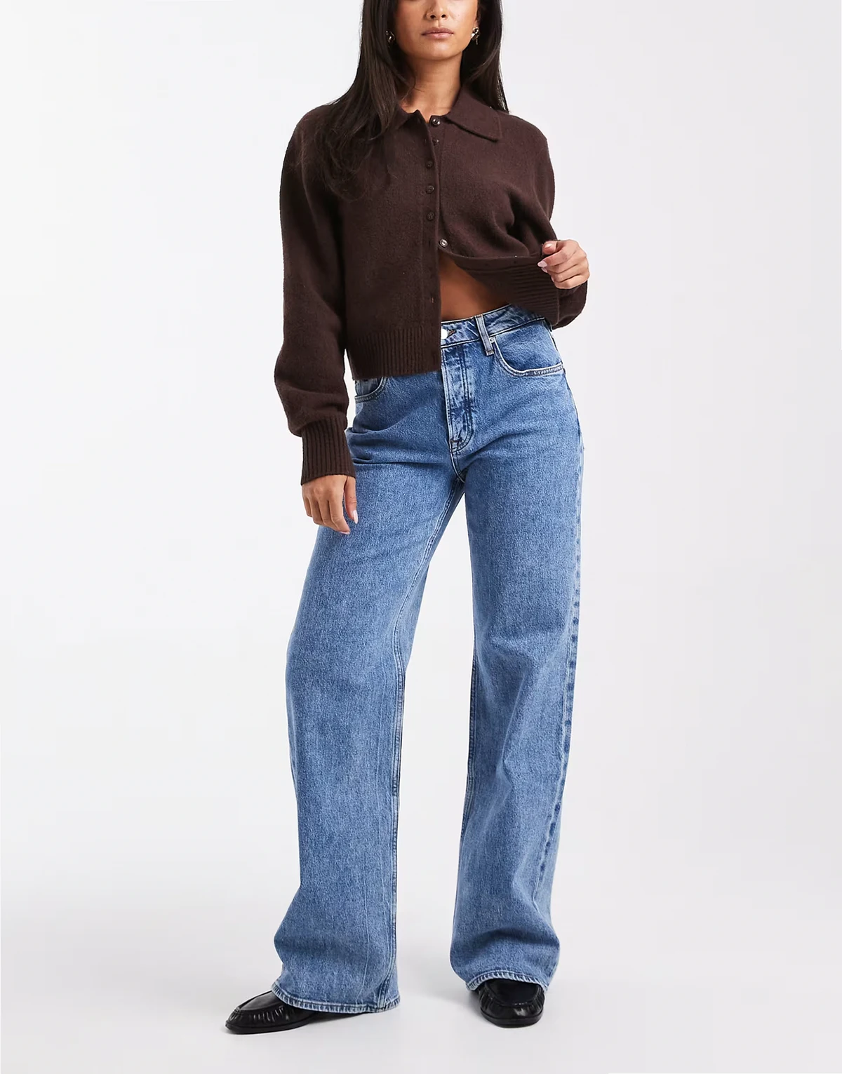 Mia mid rise relaxed straight leg jeans in mid blue