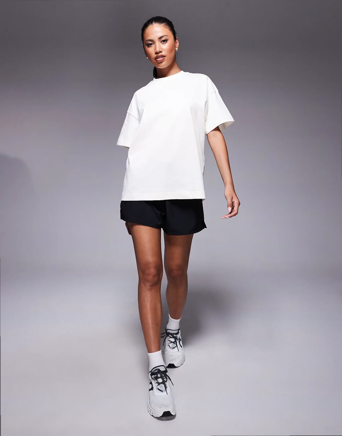 Icon heavyweight cotton oversized T-shirt with quick dry finish in vintage white