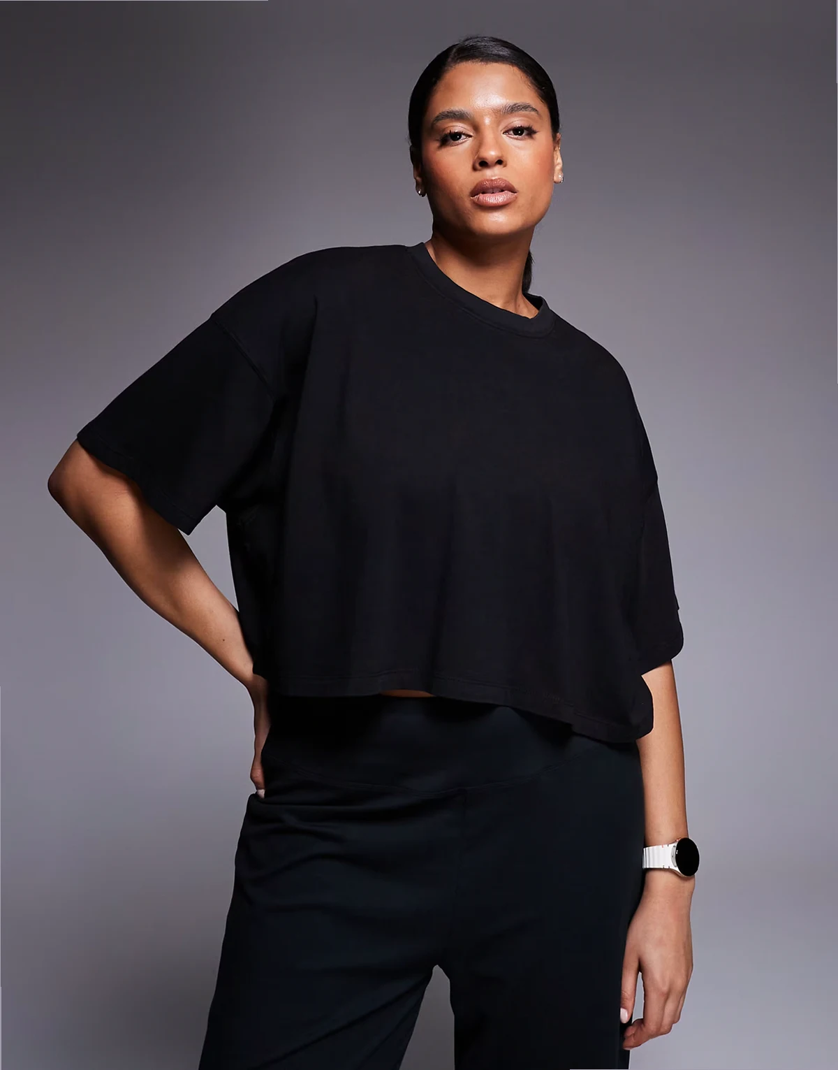 Curve Icon heavyweight cotton cropped t-shirt with quick dry finish in washed black