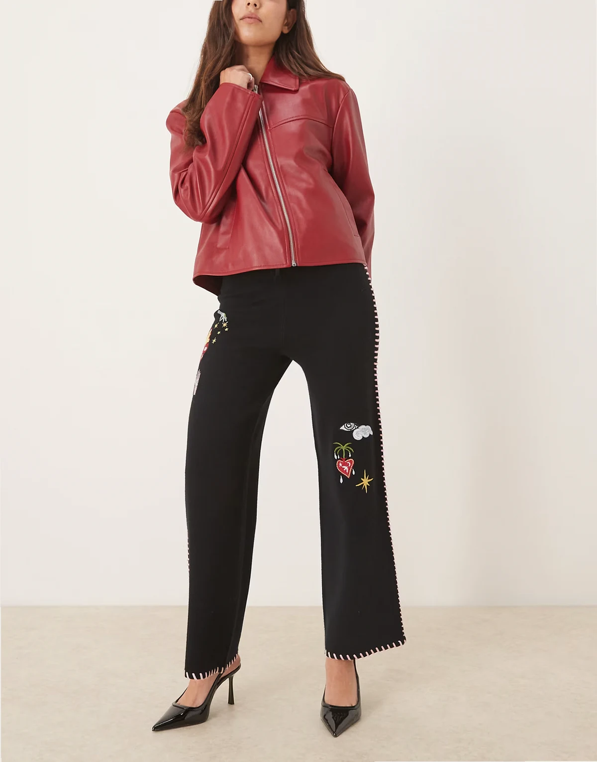 flame heart knit sweatpants in black