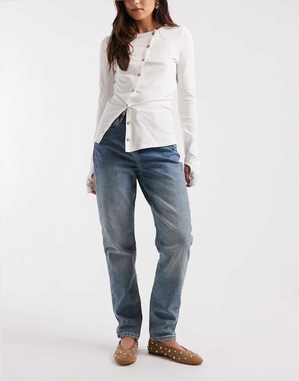 millie high rise mom jeans in medium blue denim