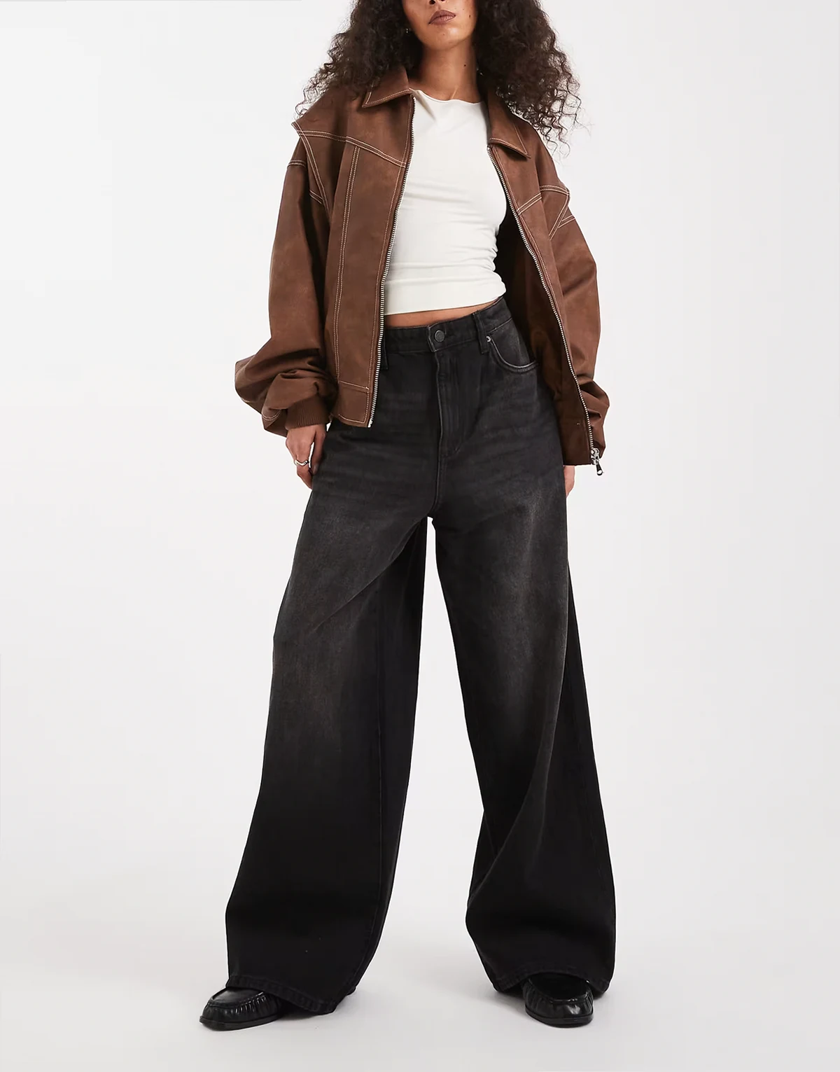 – Superweite Boyfriend-Jeans in verwaschenem Y2K-Schwarz