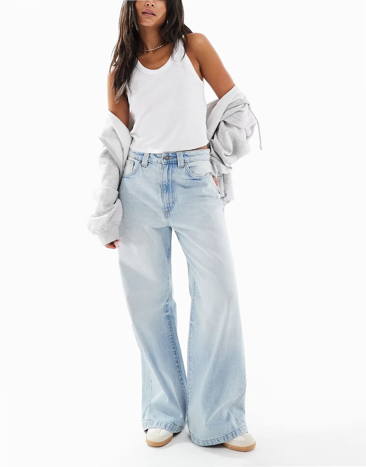 – Super-Baggy-Jeans in Blau mit niedrigem Bund