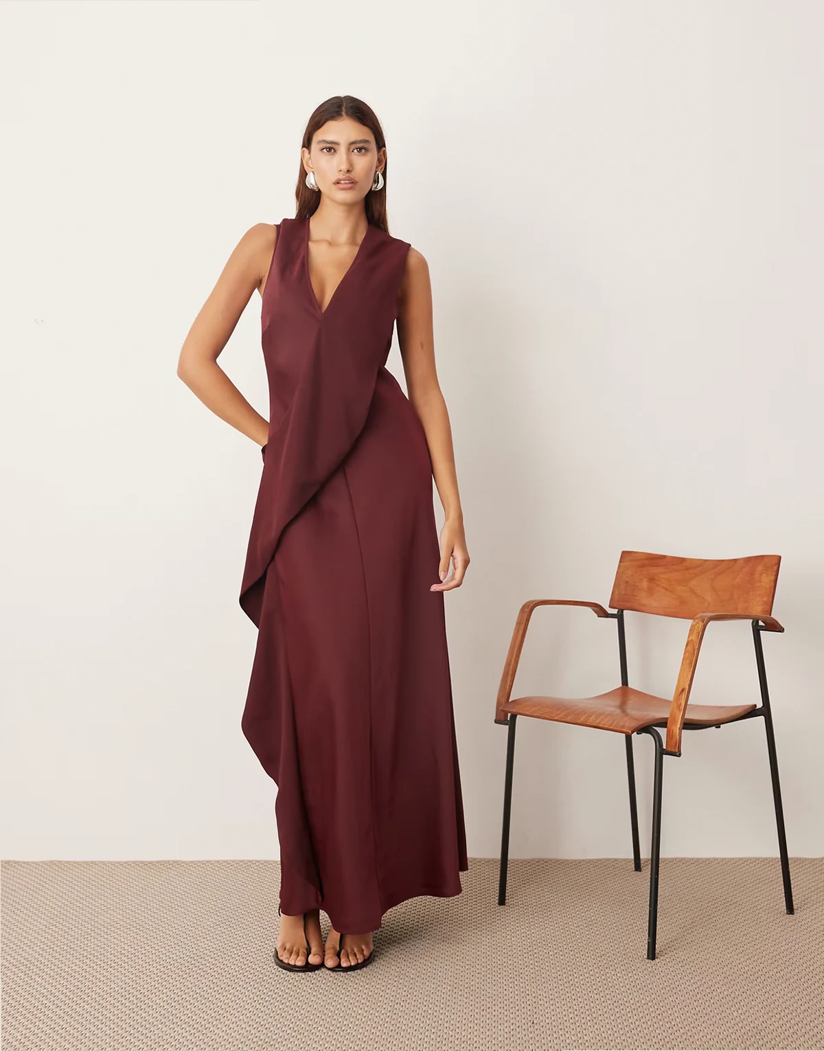 contrast panel sleeveless maxi dress in merlot
