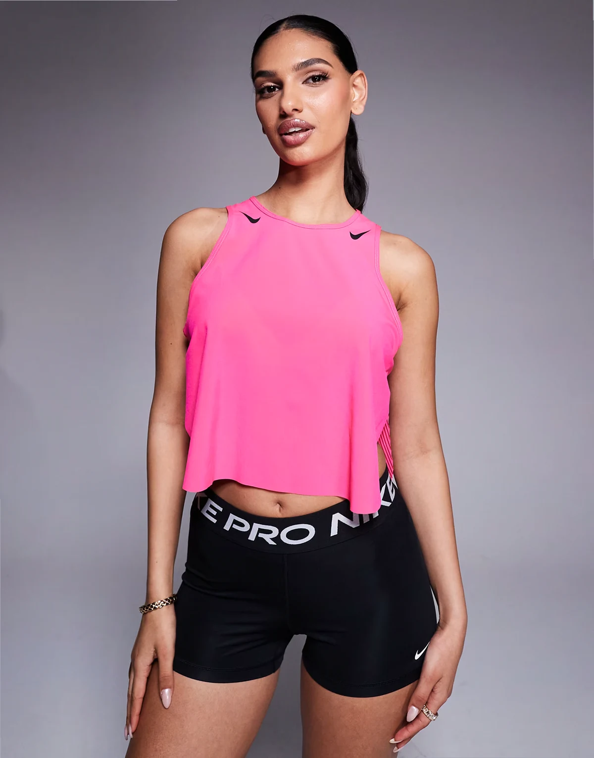 Aeroswift cropped tank top in pink