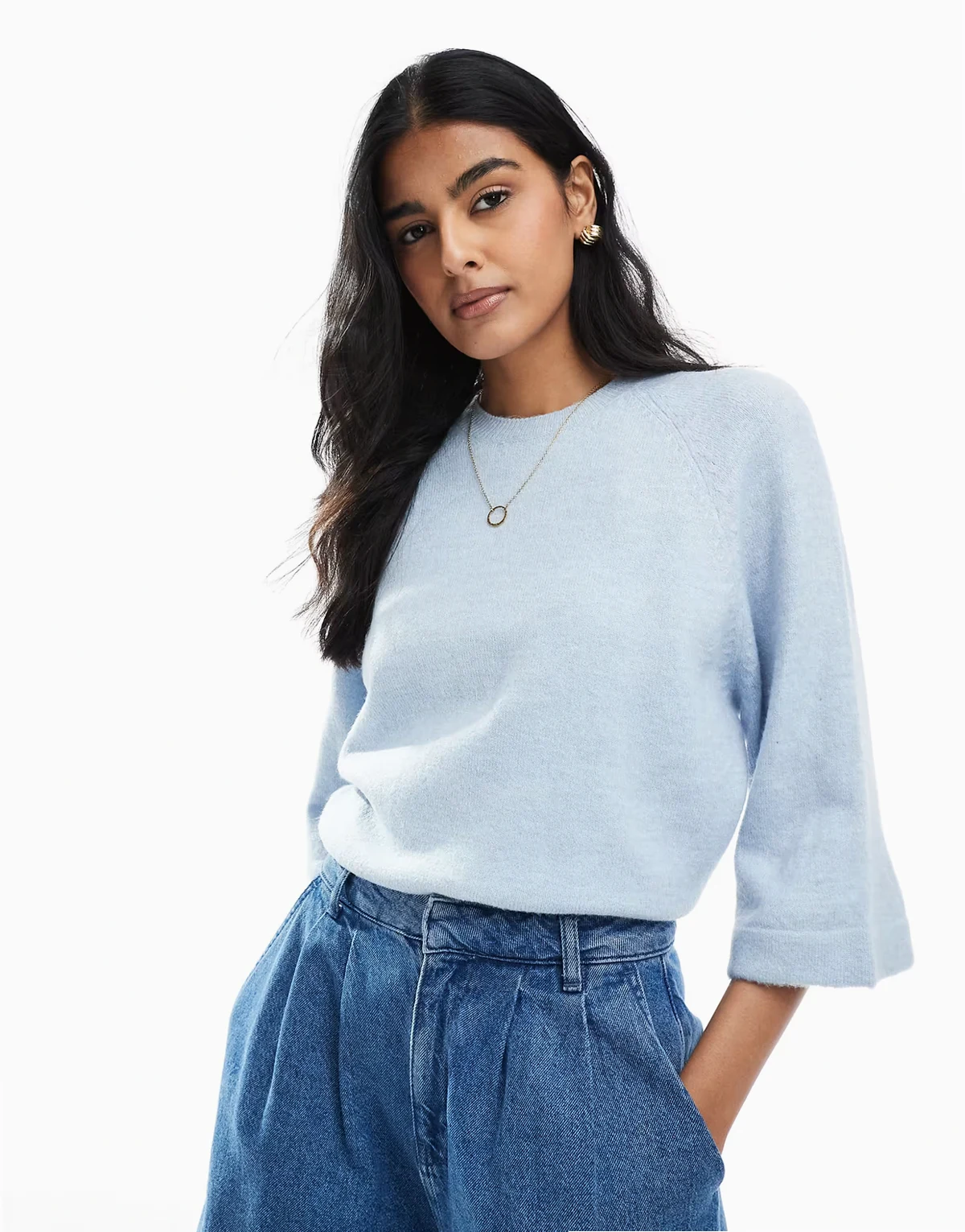 – Gestricktes Cropped-T-Shirt in Hellblau