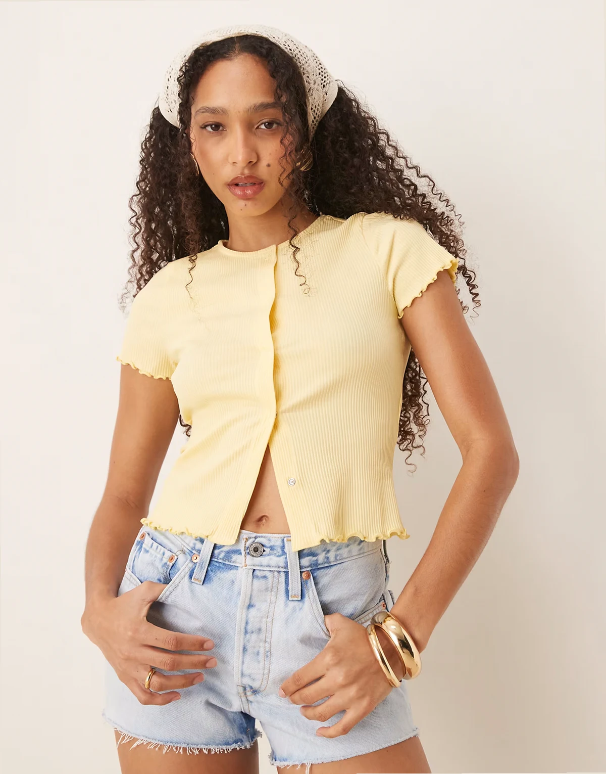 short sleeve lettuce edge t-shirt with snaps up front in pale banana
