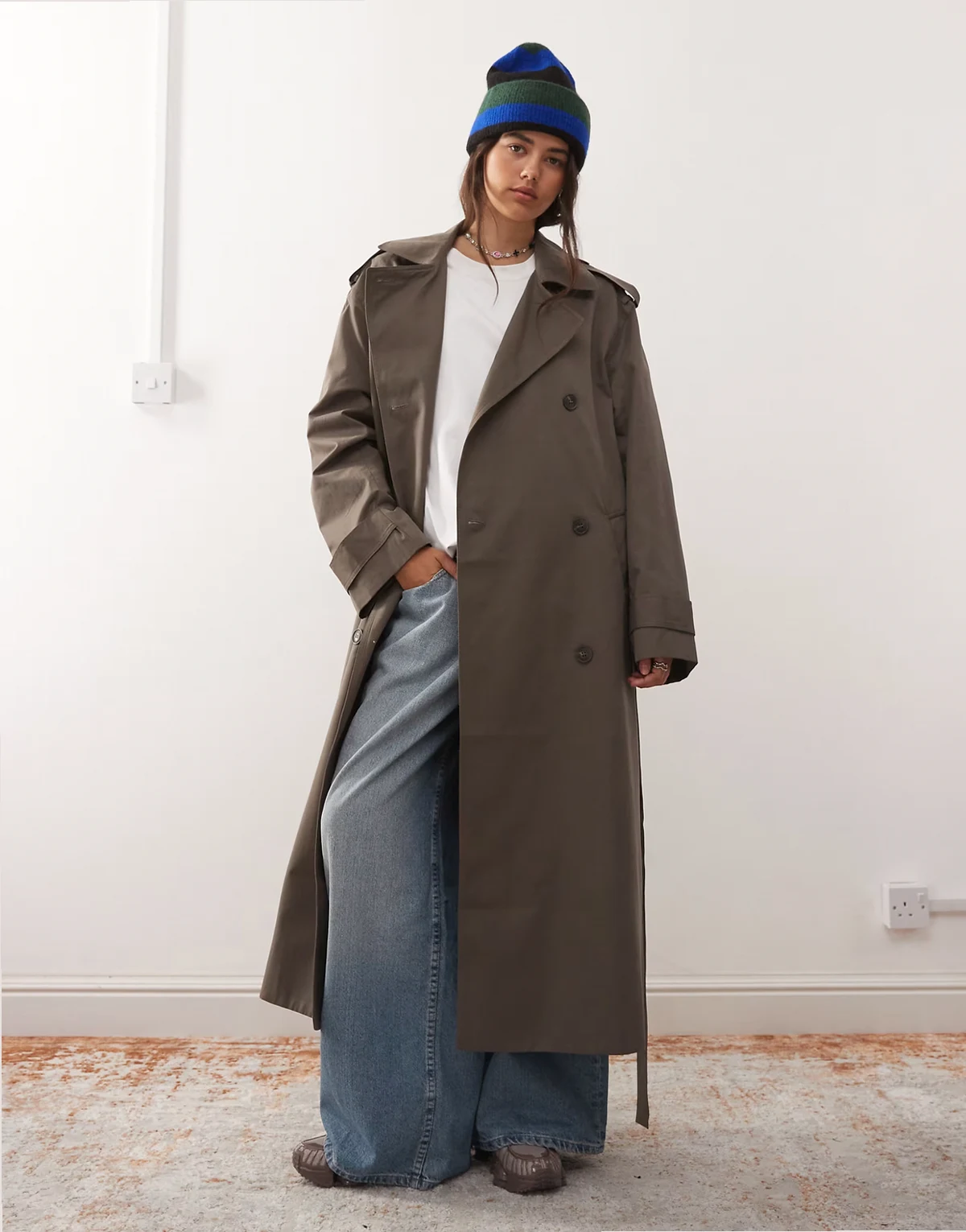 – Oversize-Trenchcoat in dunklem Maulwurfbraun