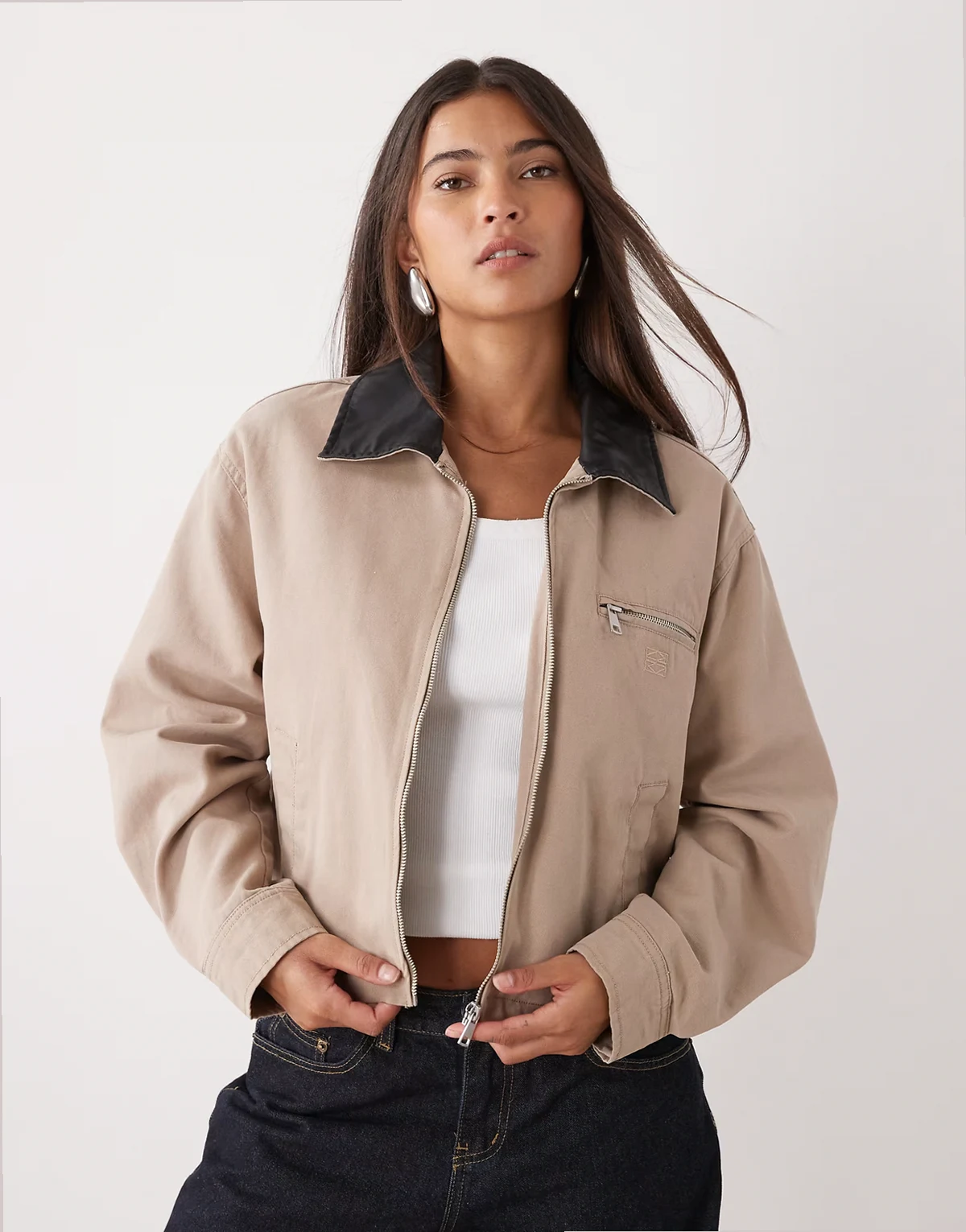 – Barn-Jacke in Beige mit Kontrastkragen