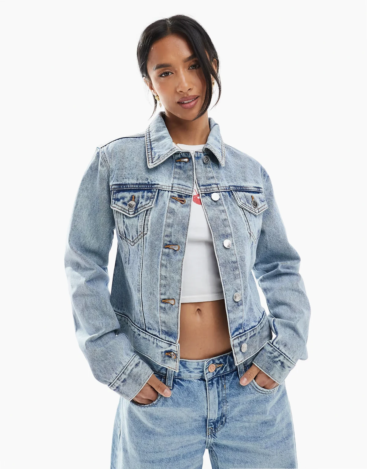 denim girlfriend jacket in light blue wash