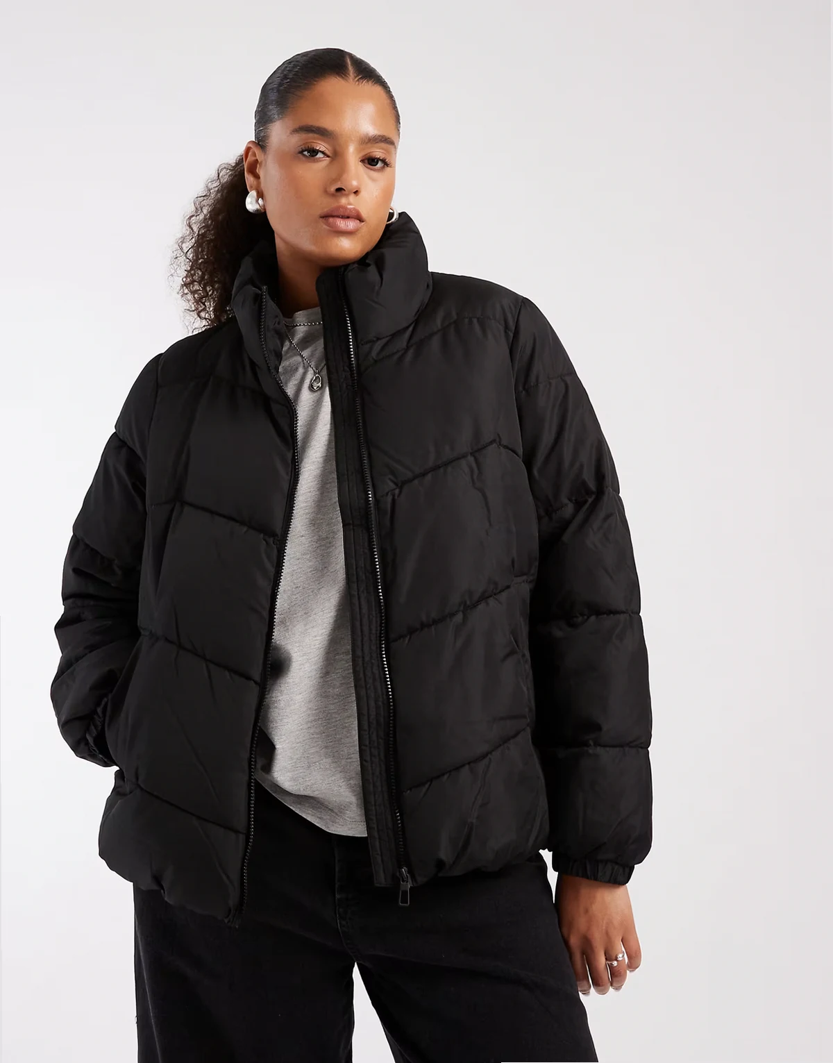– Pufferjacke in Schwarz