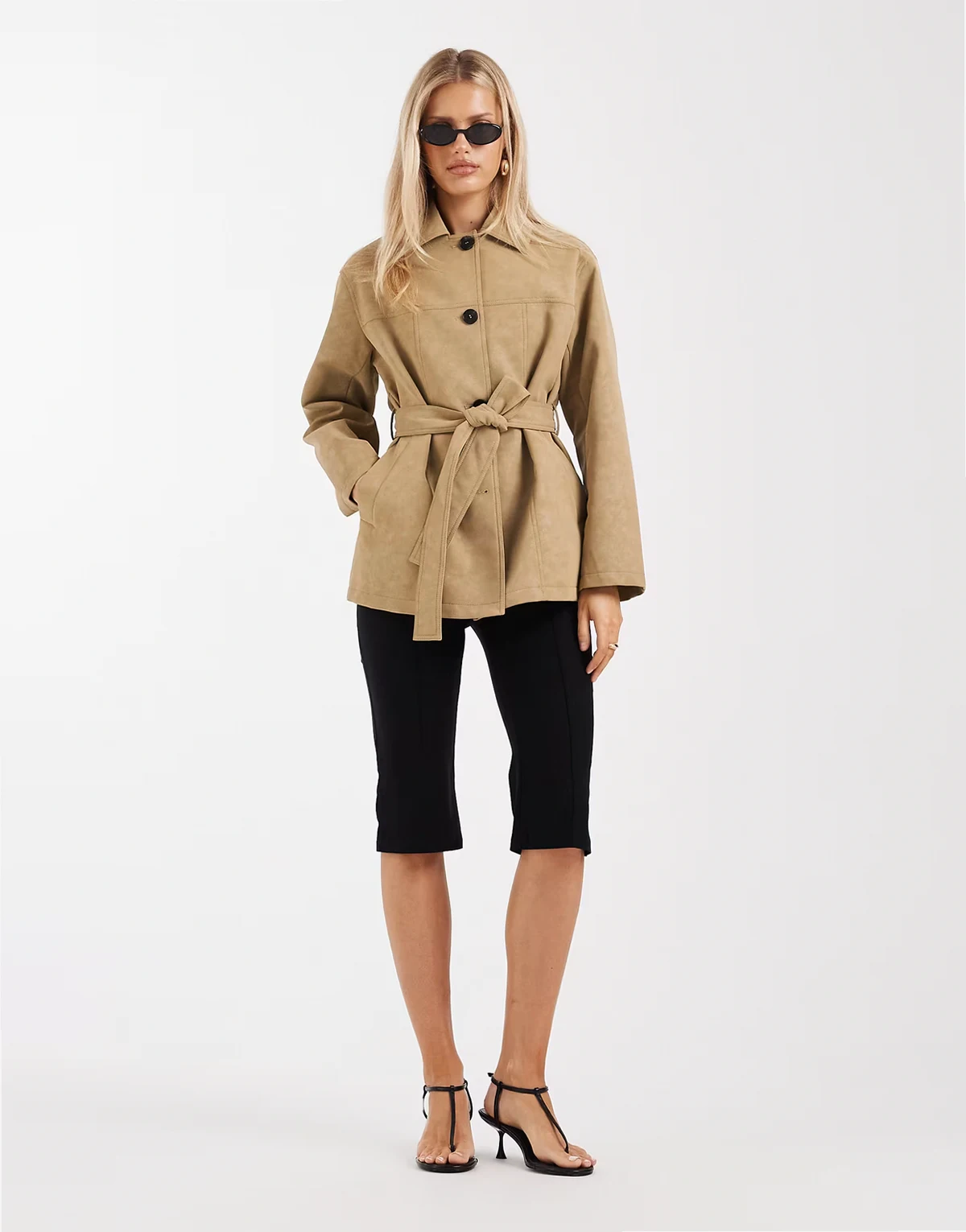 4th& Reckless – Zapinana na guziki camelowa kurtka z imitacji skóry z wiązaniem w talii