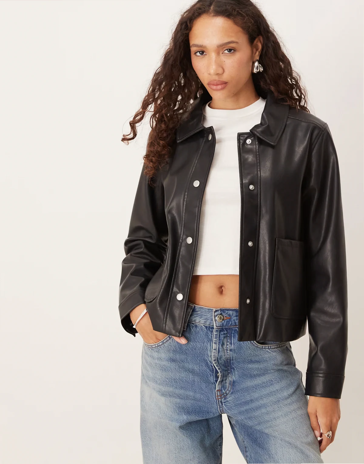 leather look short jacket in black