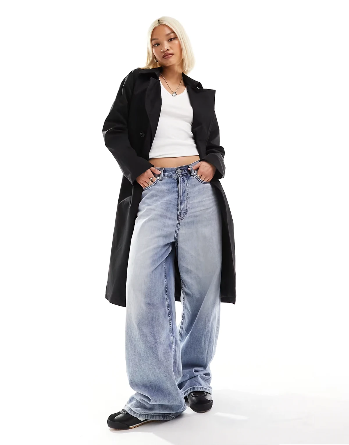 – Trenchcoat in Schwarz