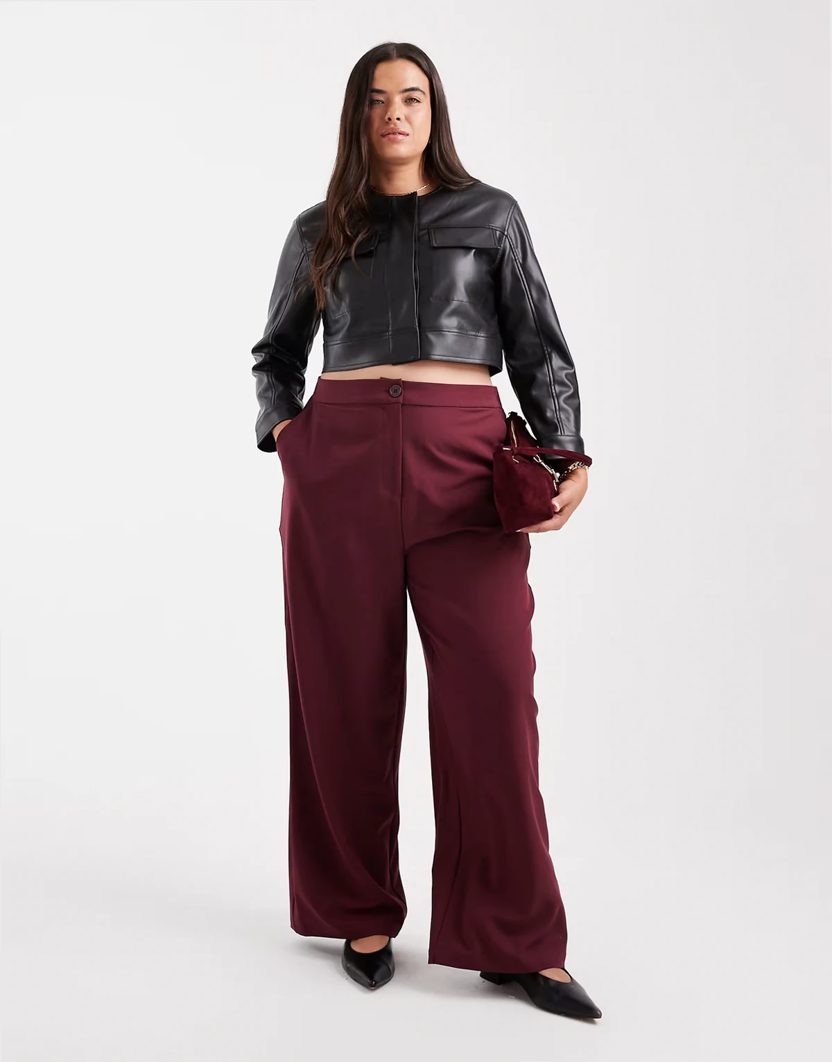 ASOS DESIGN Curve – Luźne eleganckie spodnie z prostymi nogawkami w ciemnym wiśniowym kolorze
