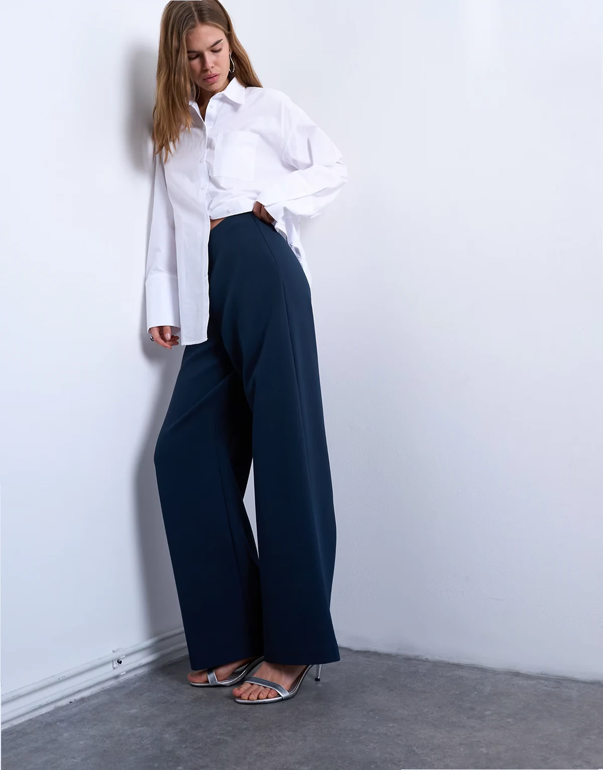 – Elegante Schlupfhose in Marineblau mit schlichtem Design