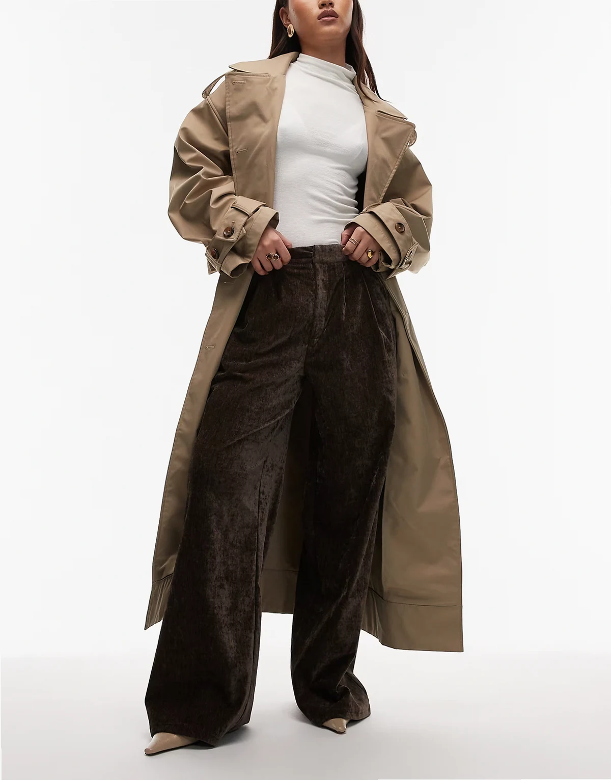 – Elegante Hose aus strukturiertem Samt in Schokobraun mit weitem Bein