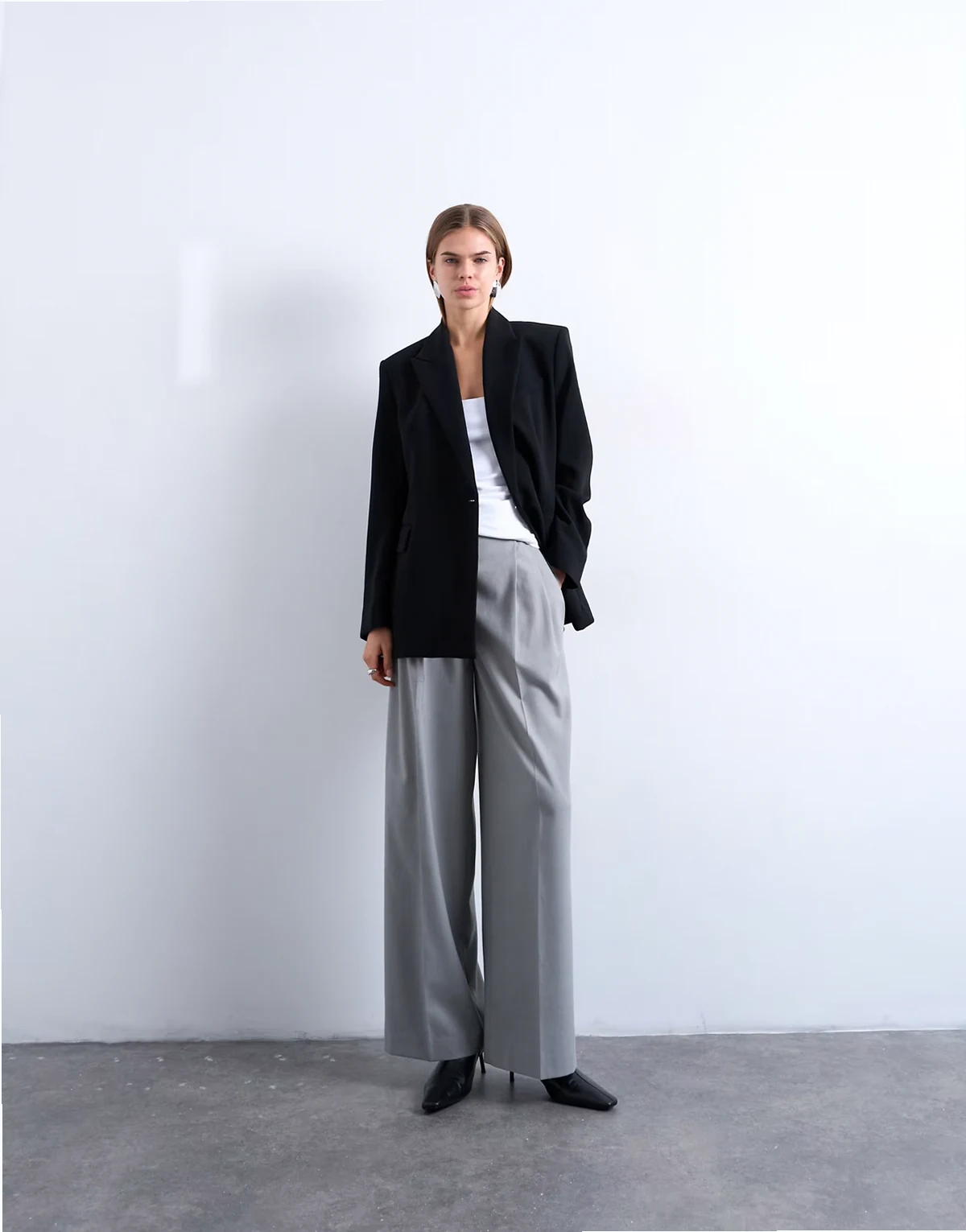 – Elegante Hose in Hellgrau mit hohem Bund und zwei Bundfalten