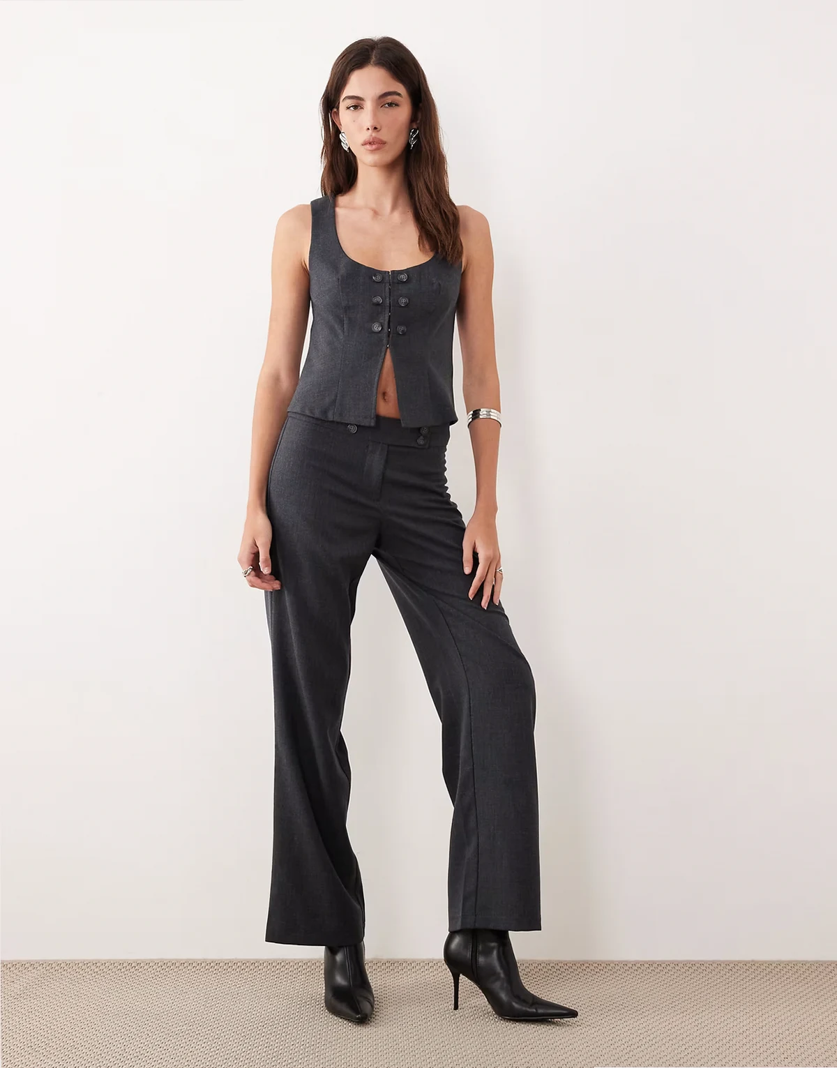 Arisyo tailored pants in gray - part of a set