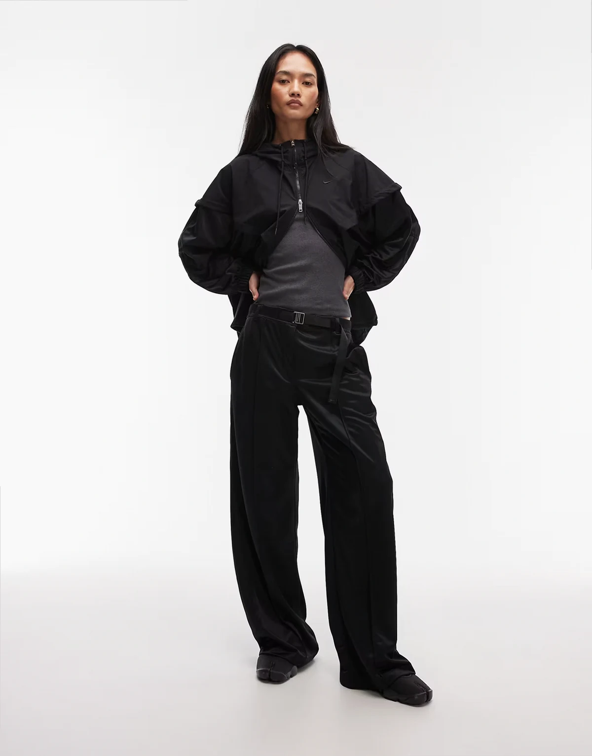 belted pintuck pants in black
