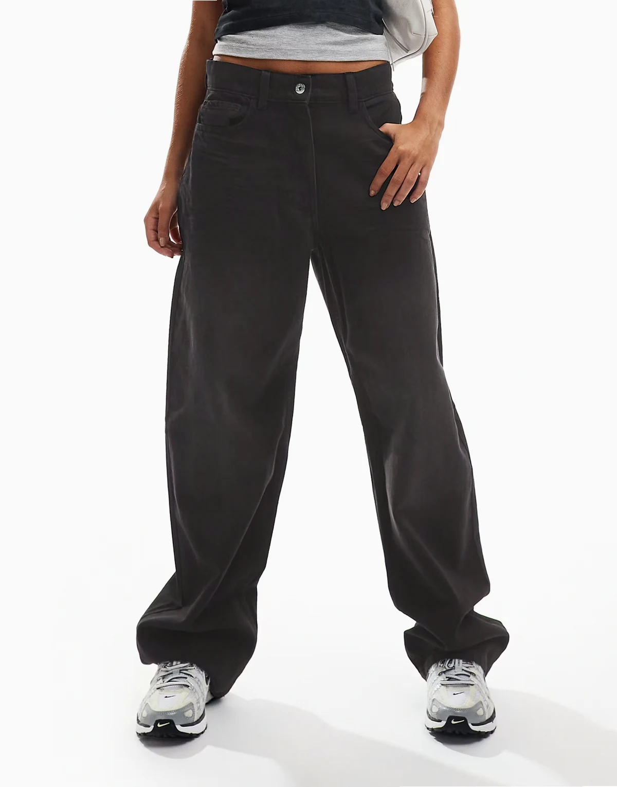 – x001 – Sehr weite Jeans in verwaschenem Schwarz