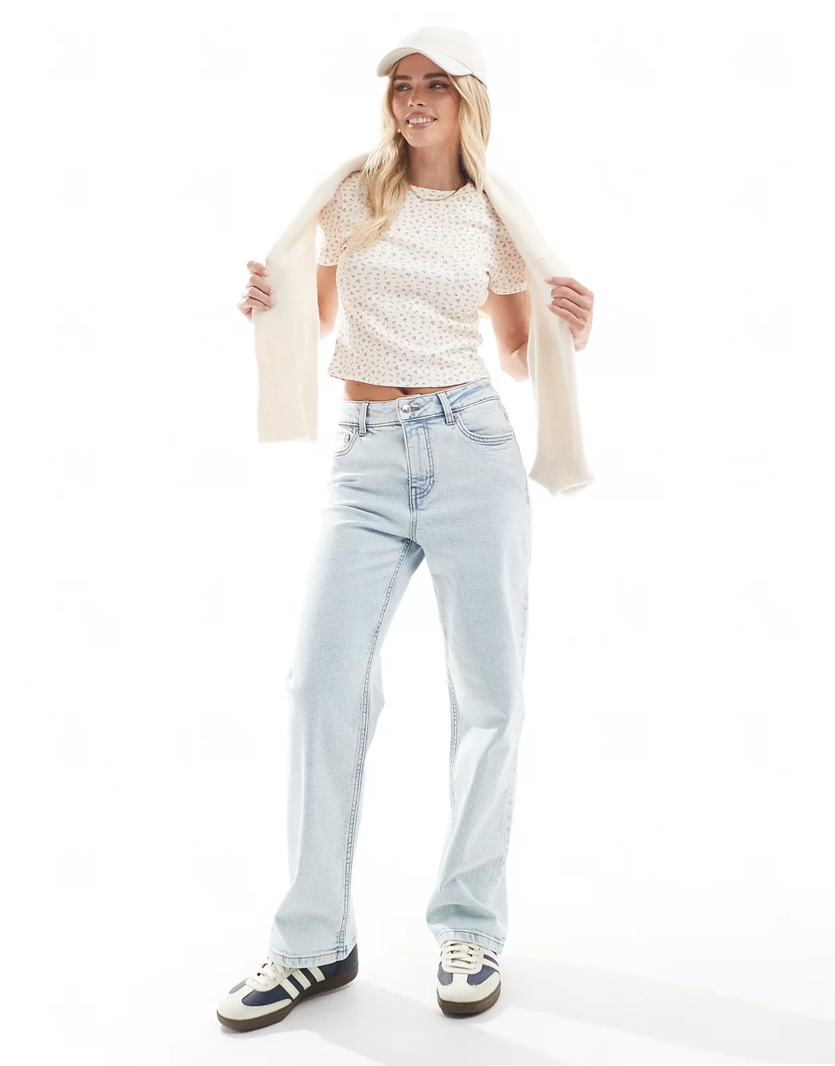 heart pocket straight leg jeans in ice bleach wash
