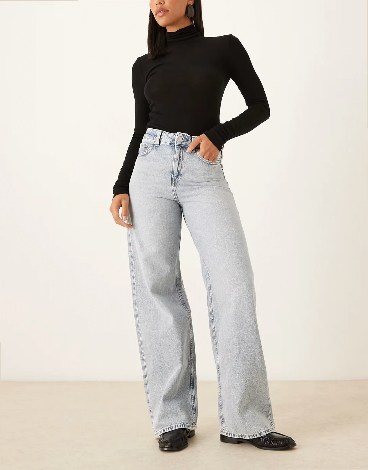 Tokyo wide fit jeans in bleached blue wash