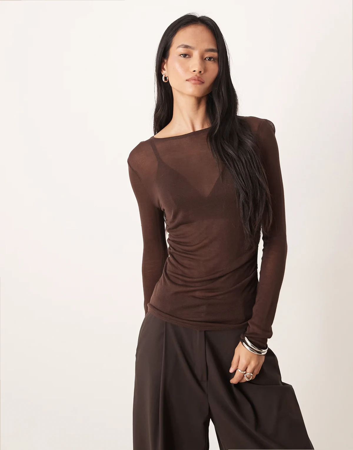 knit soft touch ruched side top in chocolate