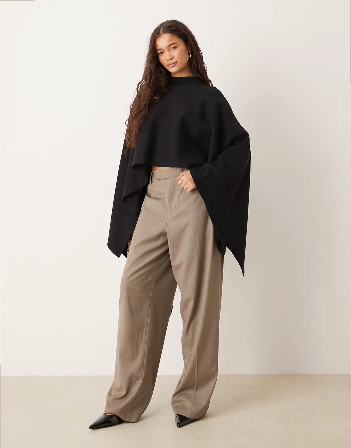 – Cape-Strickoberteil in Schwarz