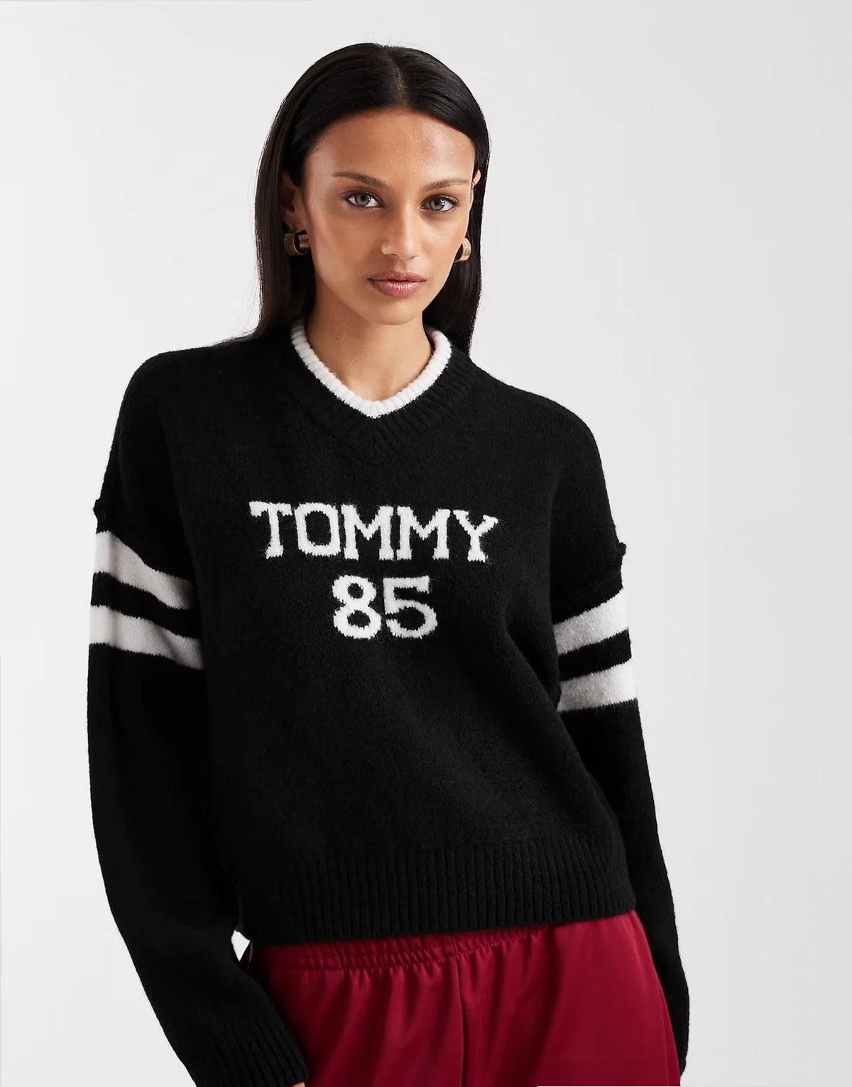 varsity 85 sweater in black