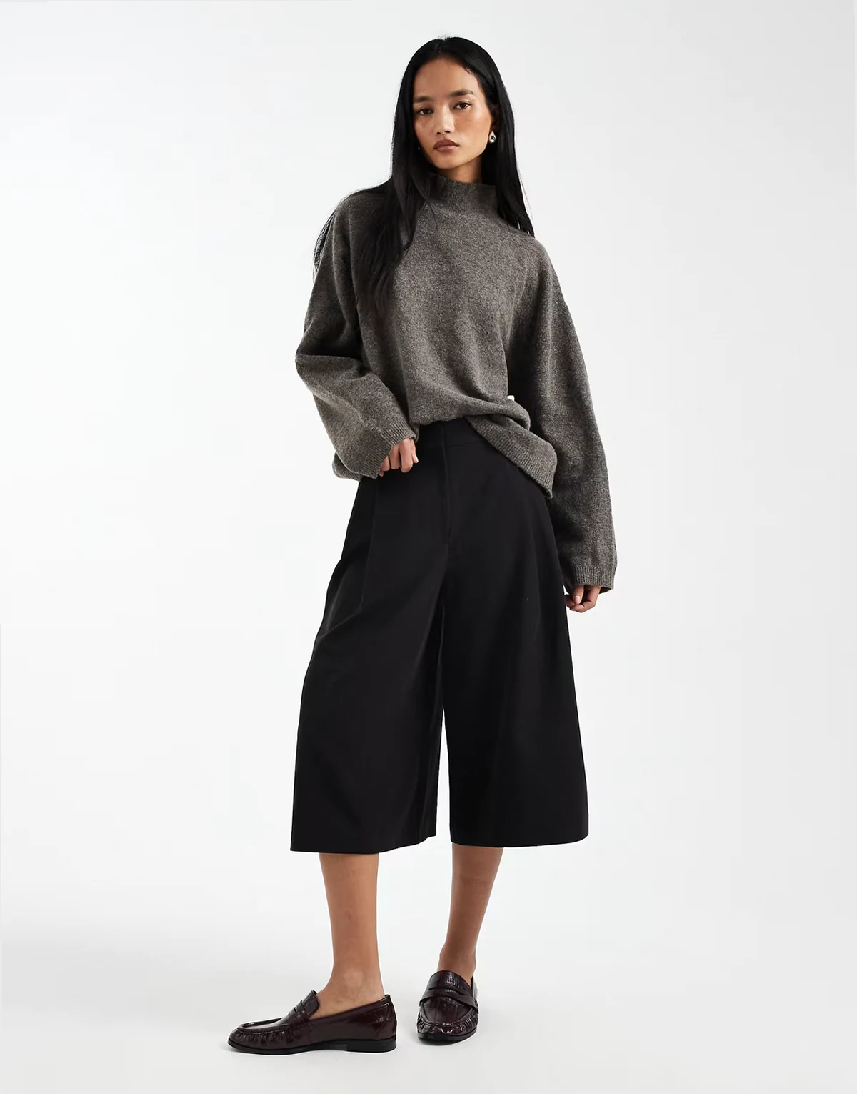 – Eleganter Hosenrock in Schwarz mit hohem Bund