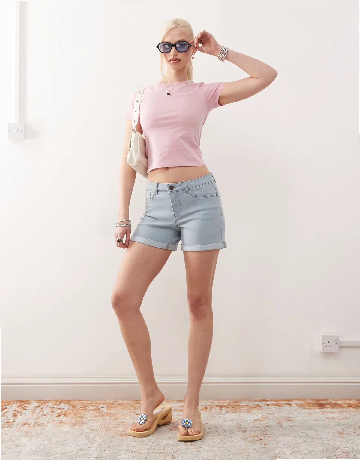 – Debby – Jeansshorts in hellblauer Waschung