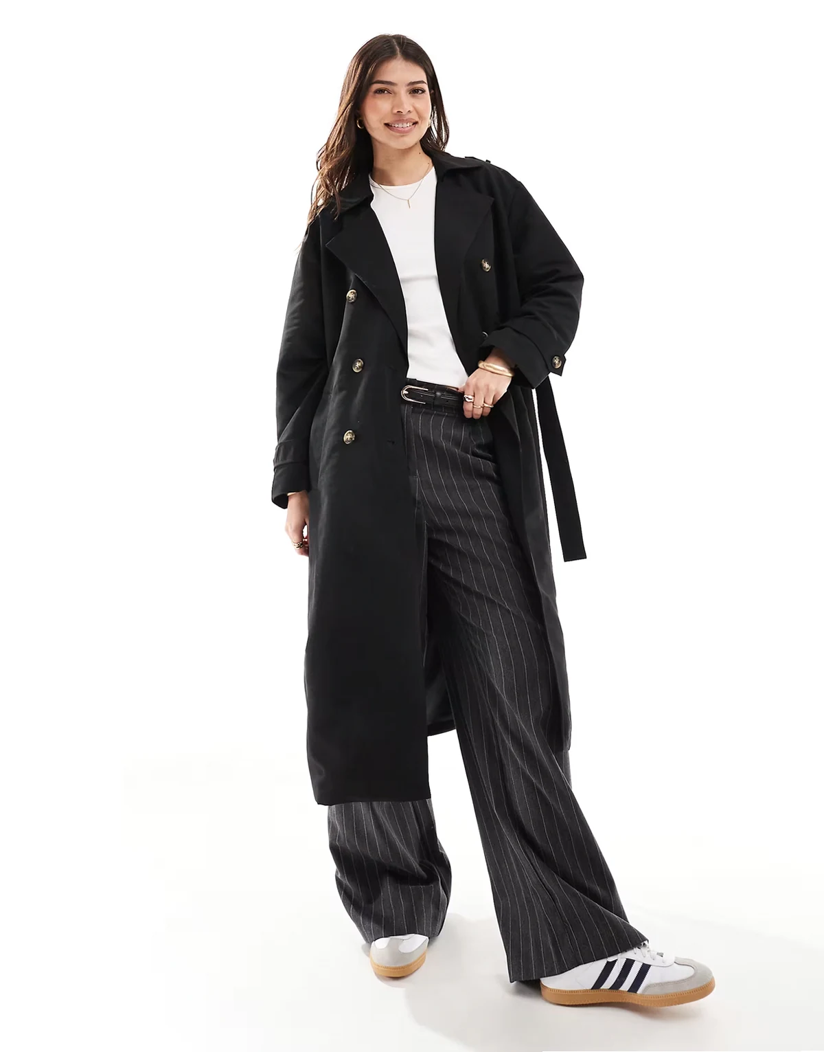 – Longline-Trenchcoat in Schwarz mit Bindegürtel
