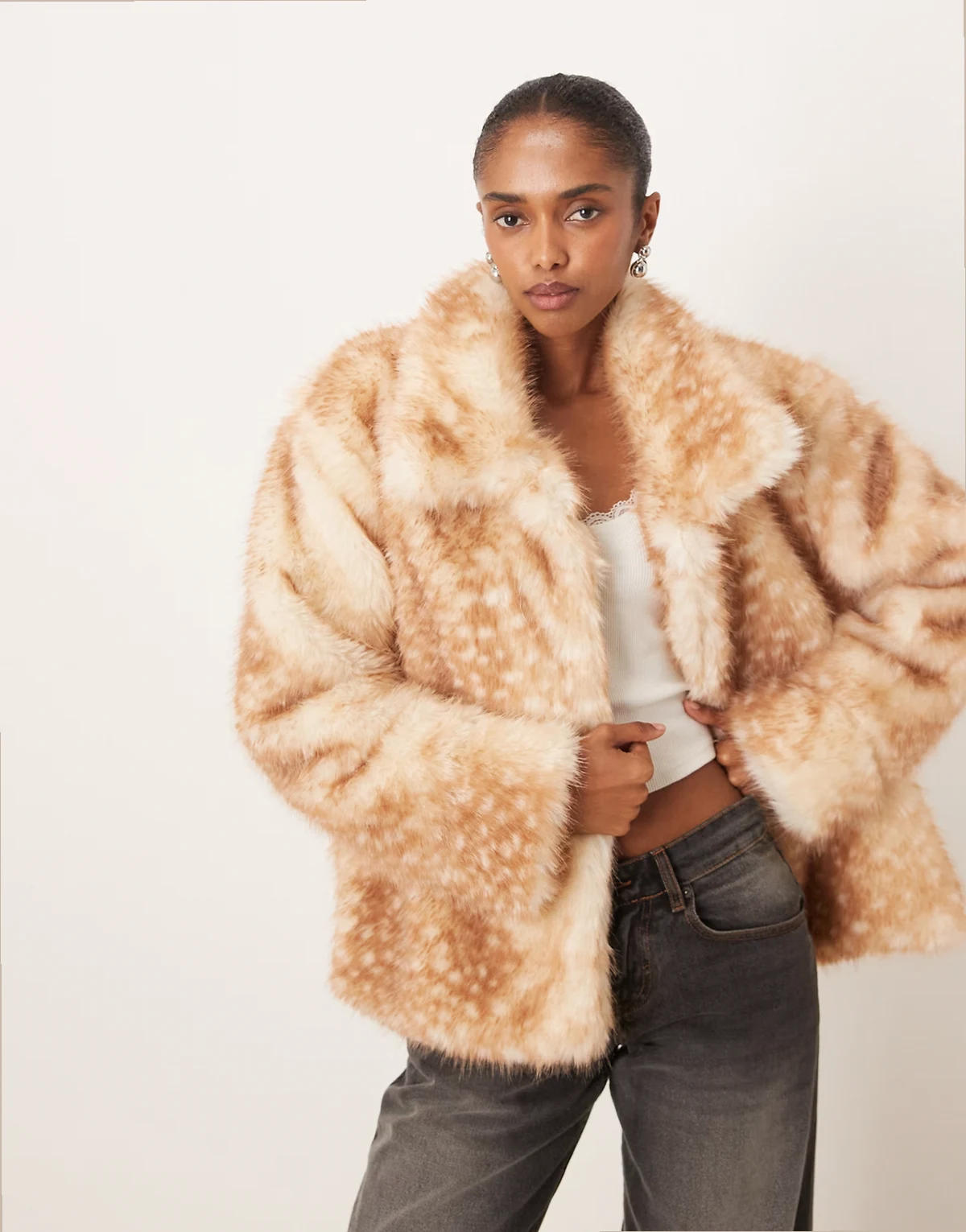 – Joji – Jacke aus Kunstpelz in Bambi-Beige