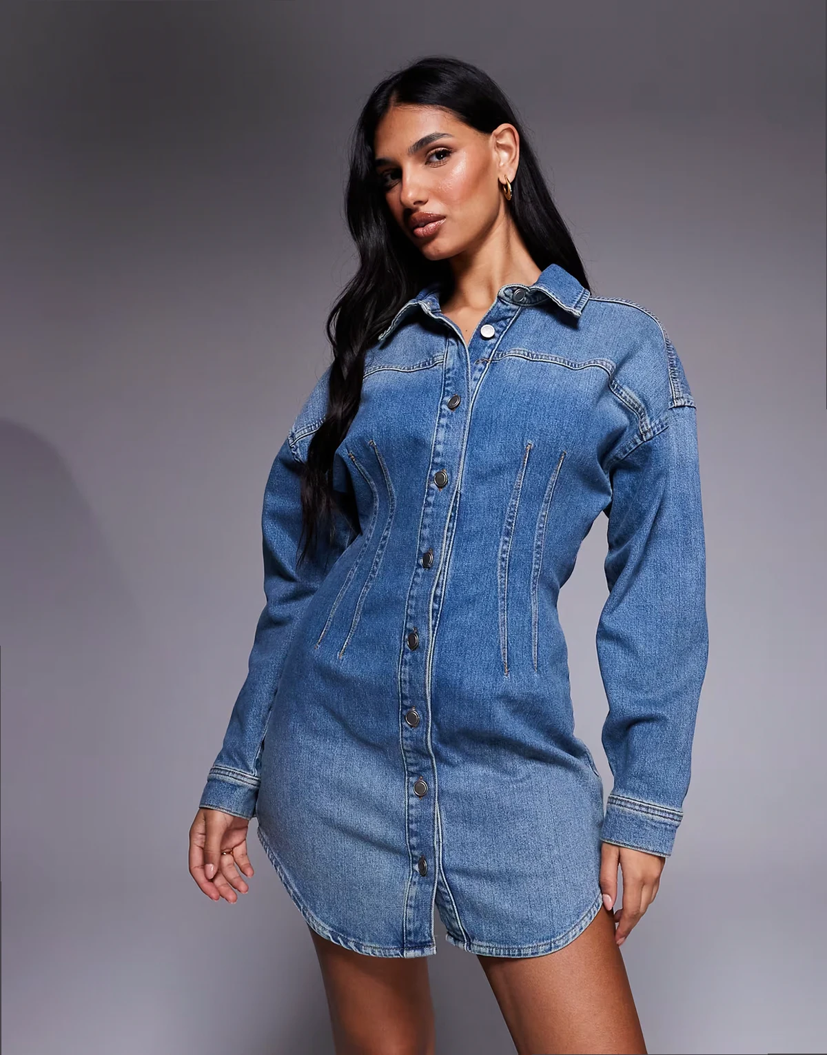 – Jeans-Hemdblusenkleid in Indigo