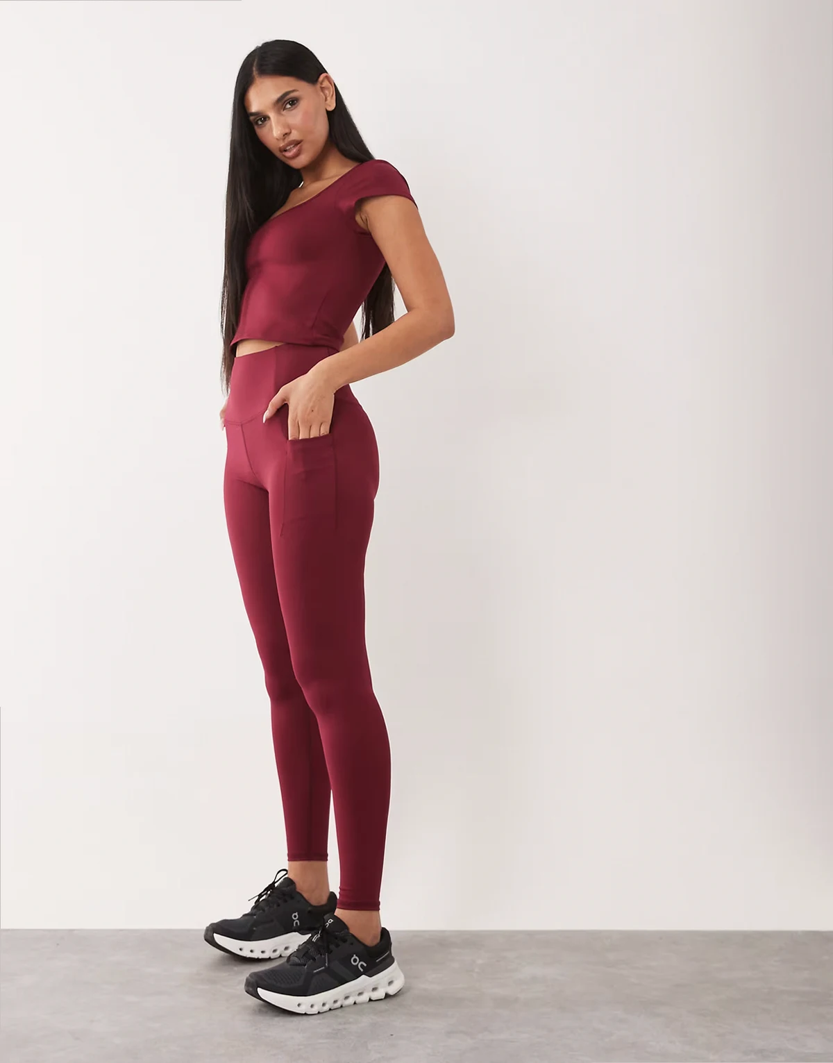 Hourglass active waist-snatching high rise gym leggings in cherry red