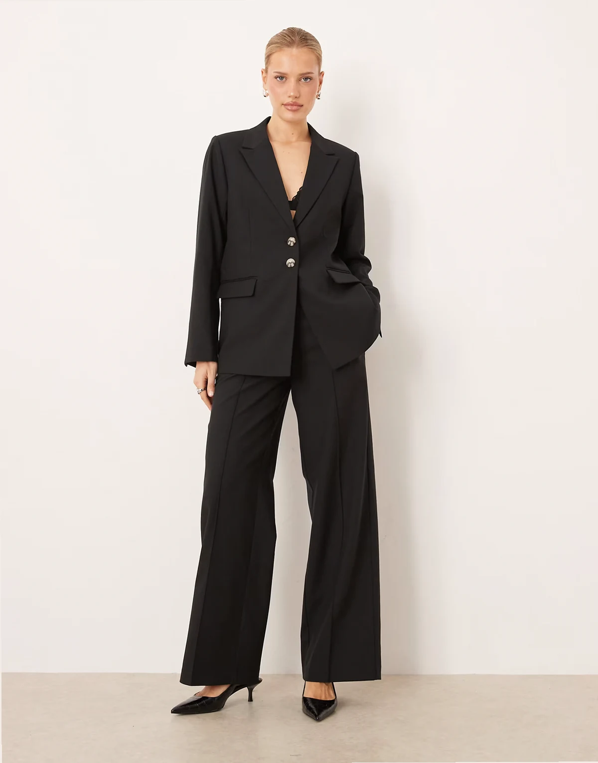 high waist pleated tailored pants in black - part of a set