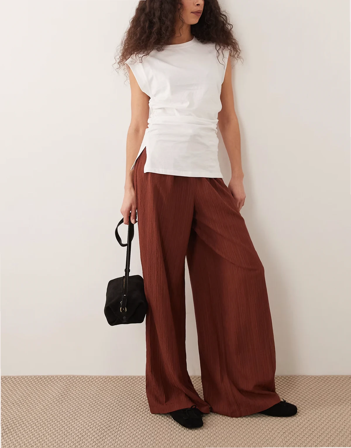 wide leg tie waist pants in brown