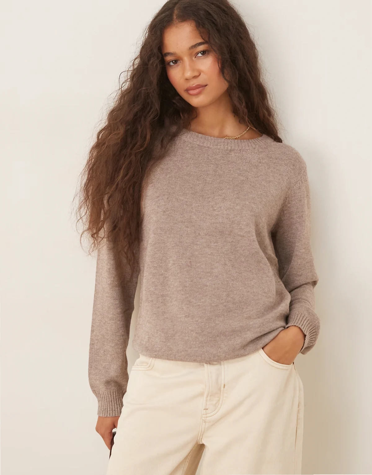 – Strickpullover in Braun mit O-Ausschnitt