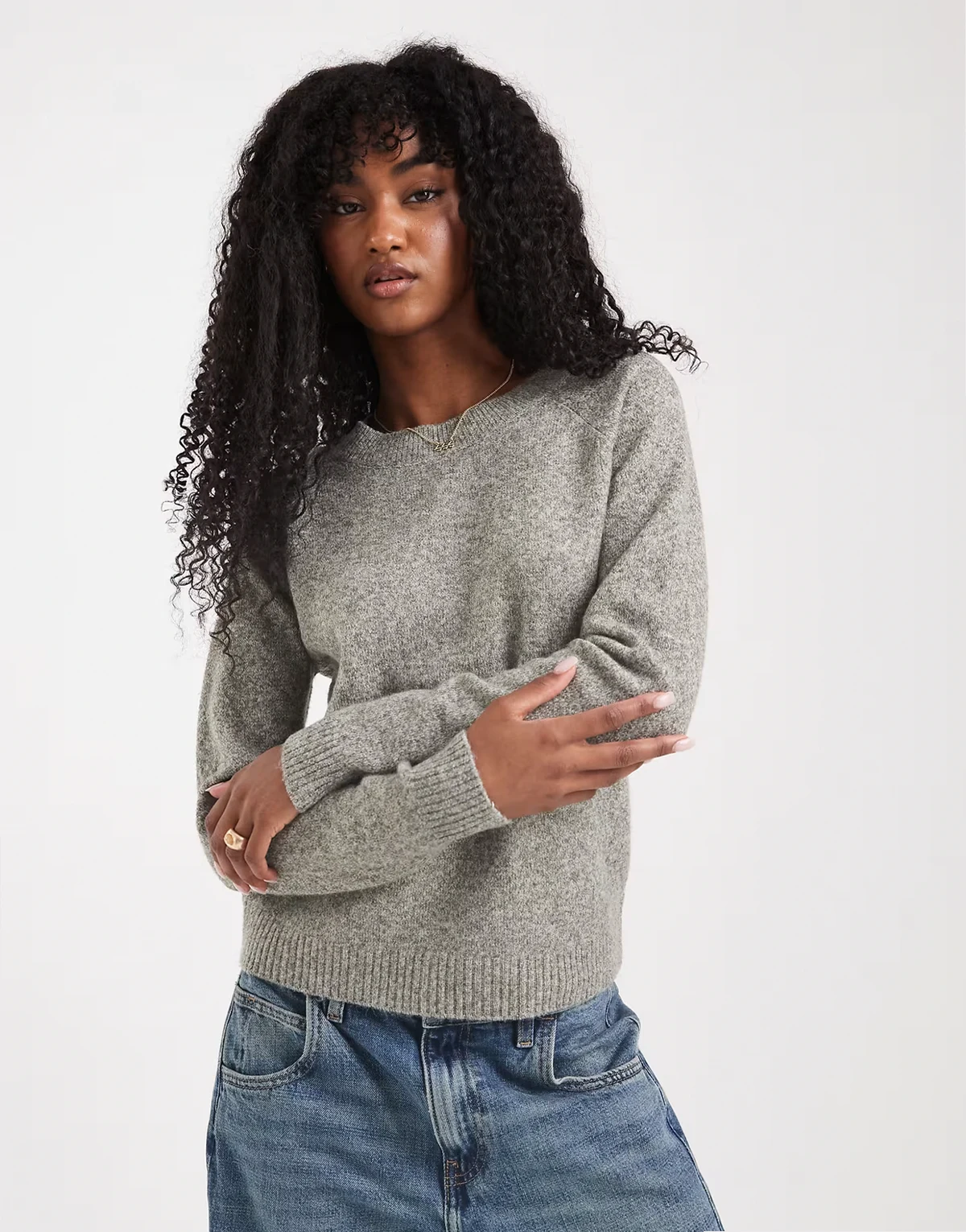 – Strickpullover in blattgrün meliert mit Rundhalsausschnitt
